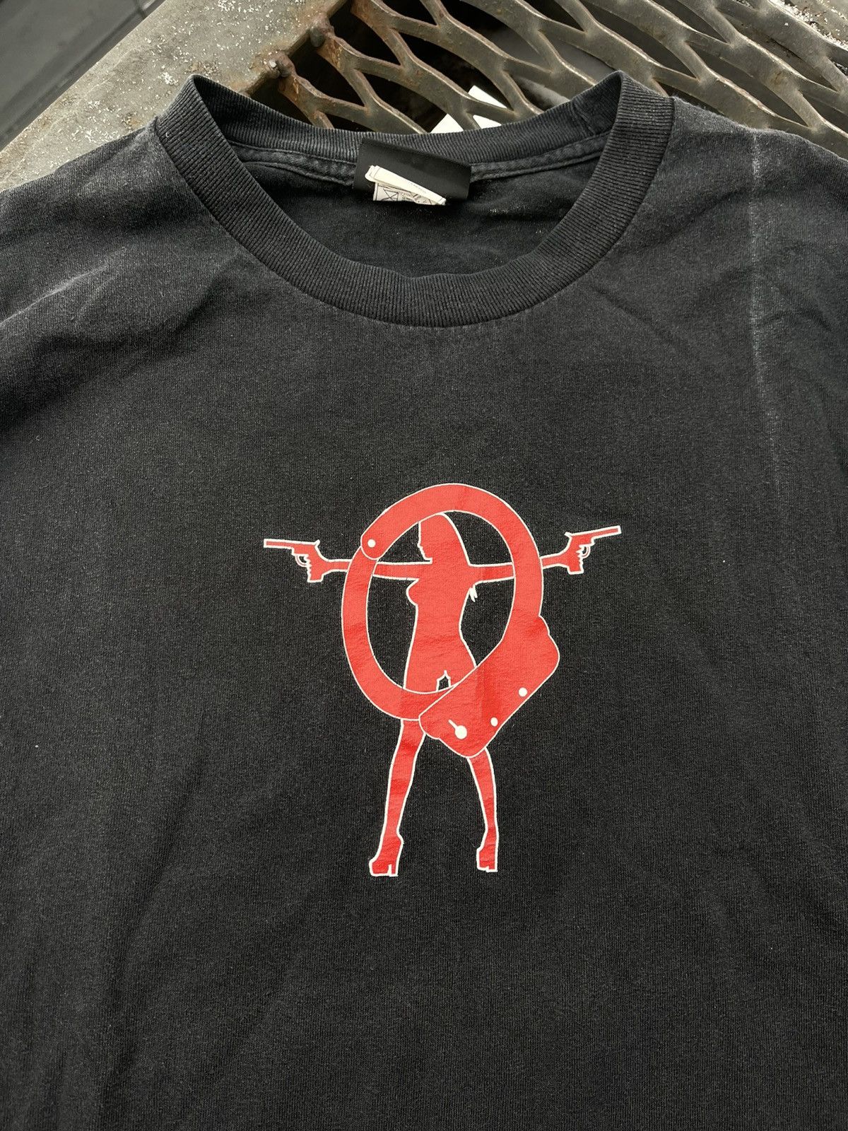 Other Y2K Outlaw vintage naked girls gun can’t stop vintage tee Size US L / EU 52-54 / 3 - 1 Thumbnail