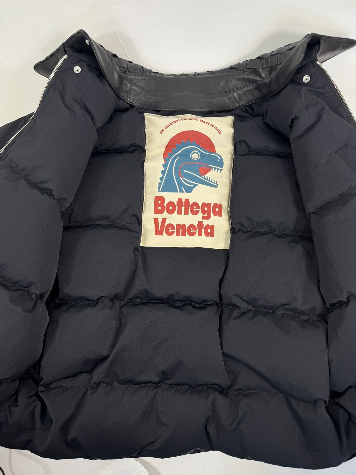 Bottega Veneta OVERSIZED TECH NYLON PUFFER JACKET WITH REMOVABLE COLLAR Size L / US 10 / IT 46 - 3 Thumbnail