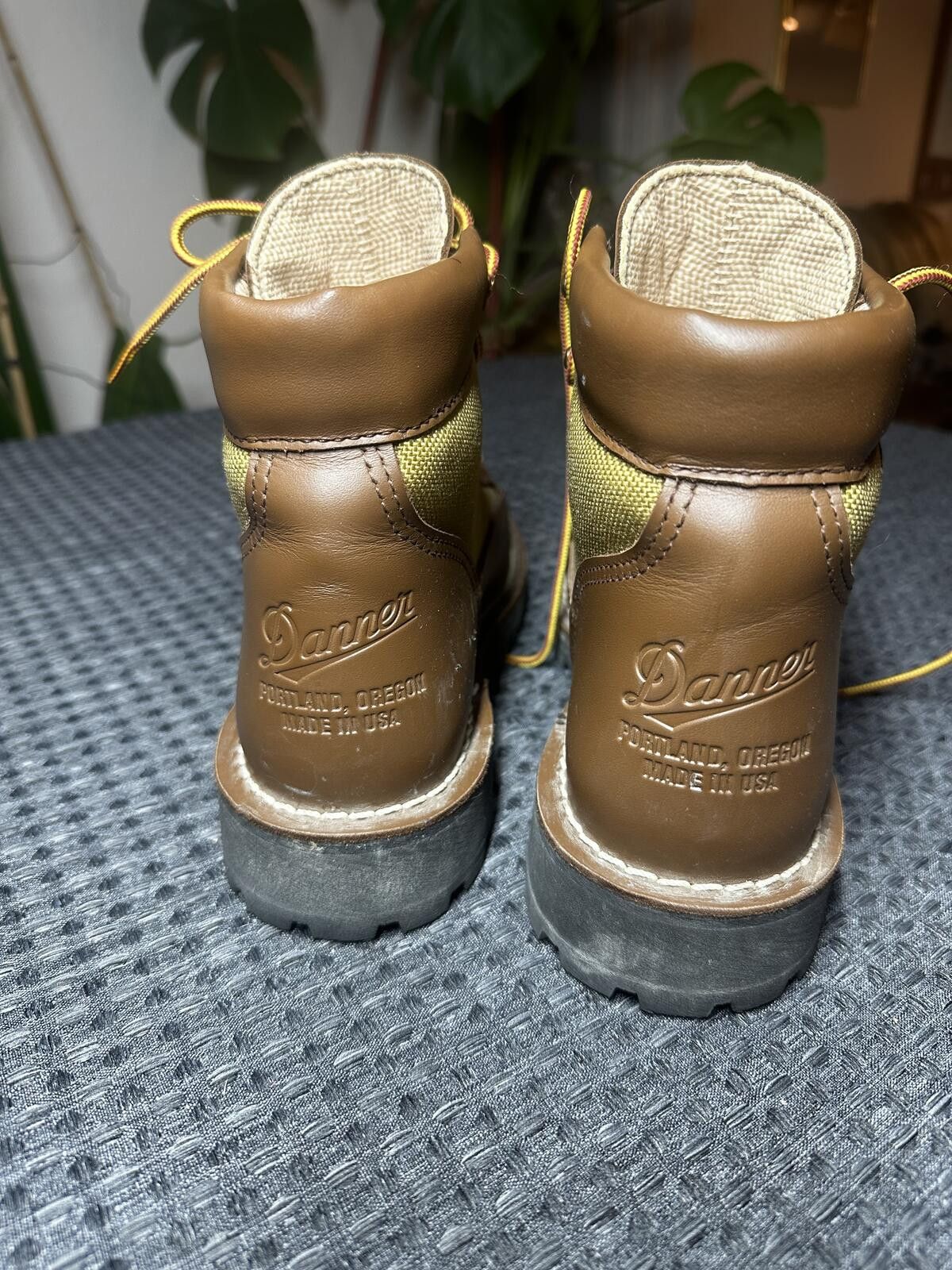 Danner Danner Brown and Olive Hiking Boots Made in USA Size ONE SIZE - 5 Thumbnail