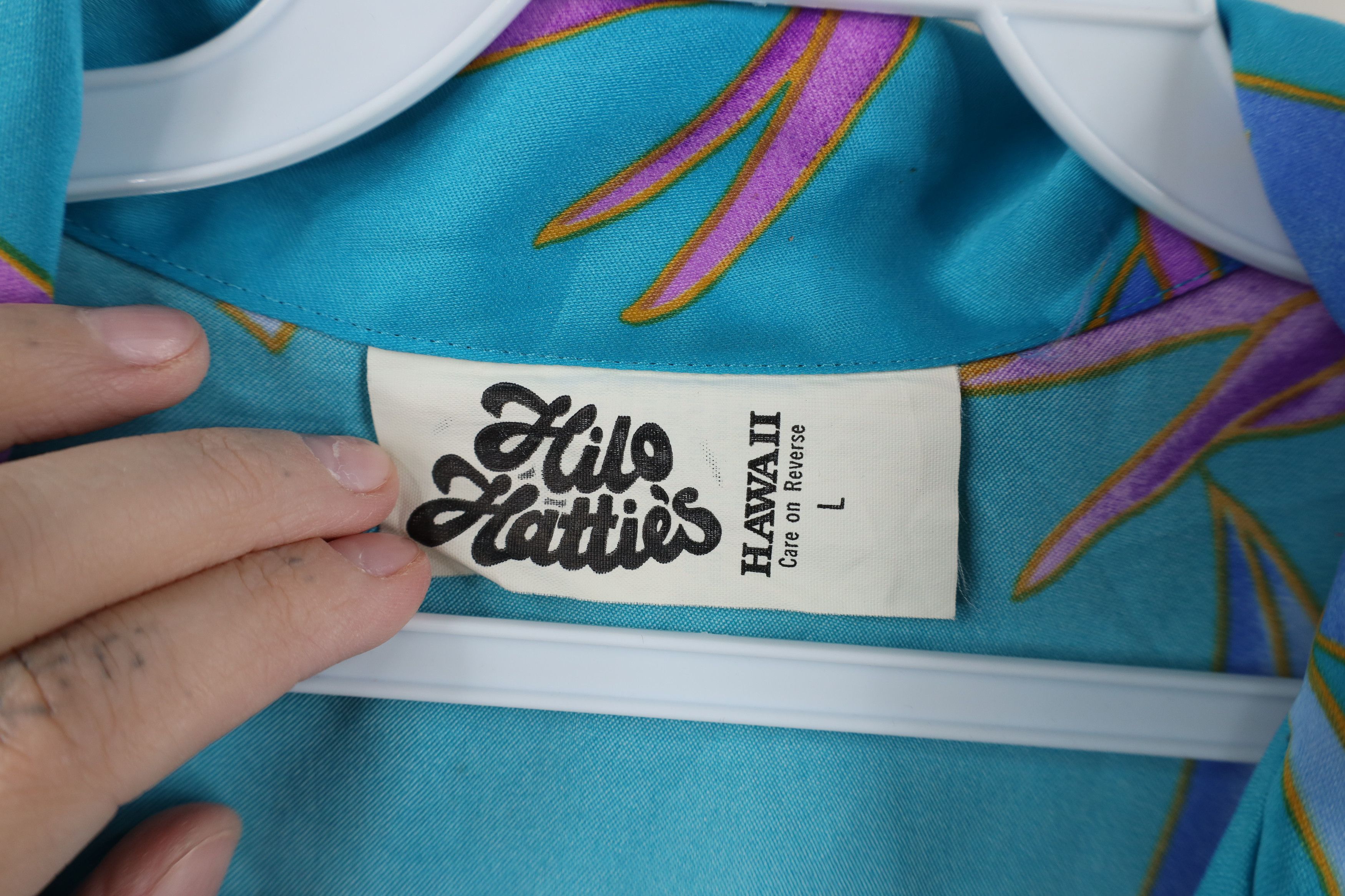 Vintage Vintage 70s Hilo Hatties Flower Hawaiian Button Shirt USA Size L / US 10 / IT 46 - 4 Thumbnail