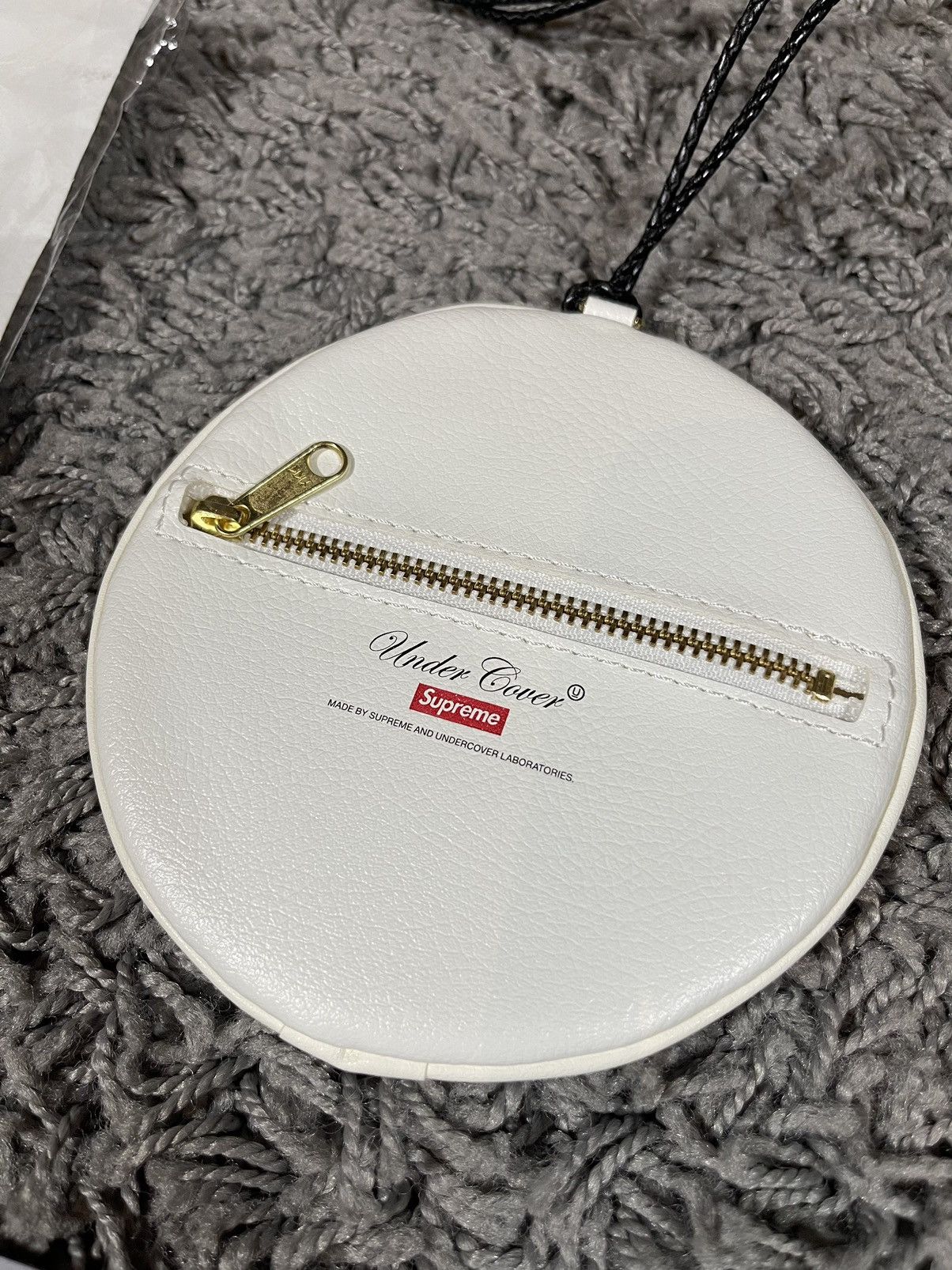 Public Enemy × Supreme × Undercover 2018SS Supreme Medallion Pouch Zip Up Necklace UDC Size ONE SIZE - 4 Thumbnail
