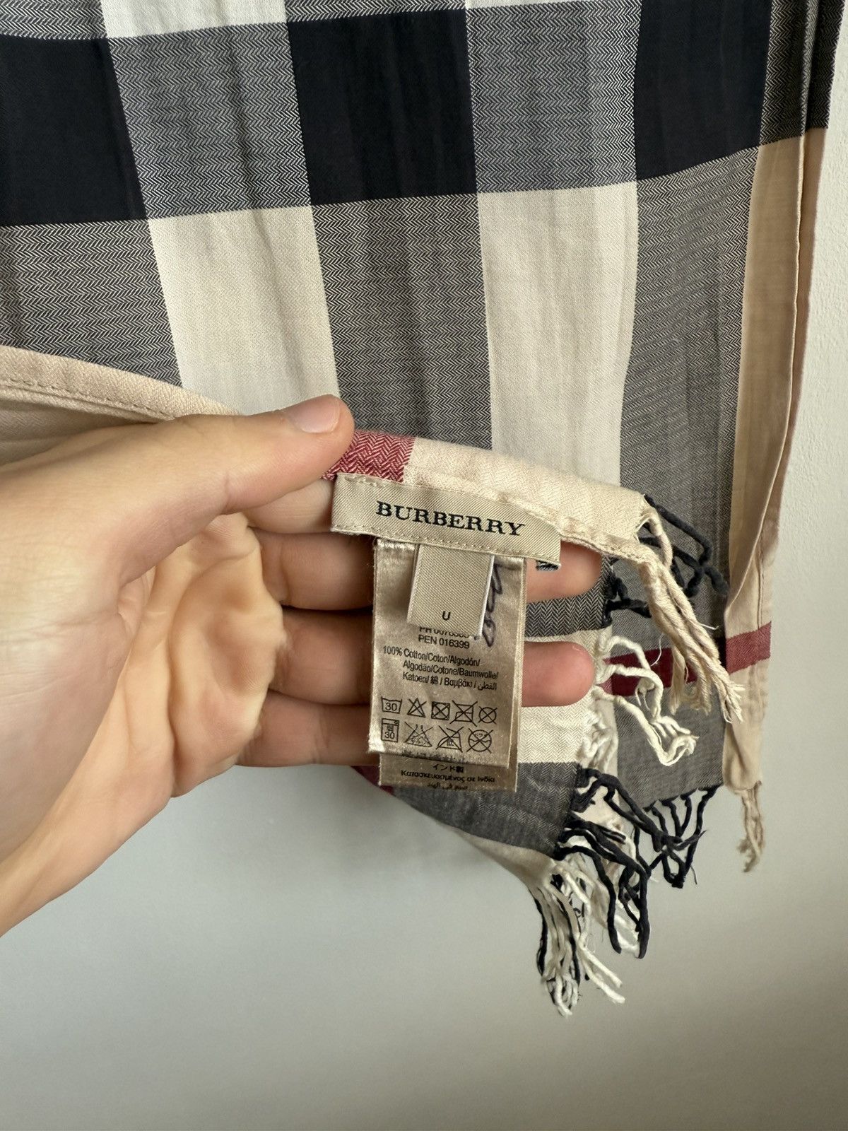 Burberry Beige scarf from Burberry Unisex Size ONE SIZE - 3 Thumbnail