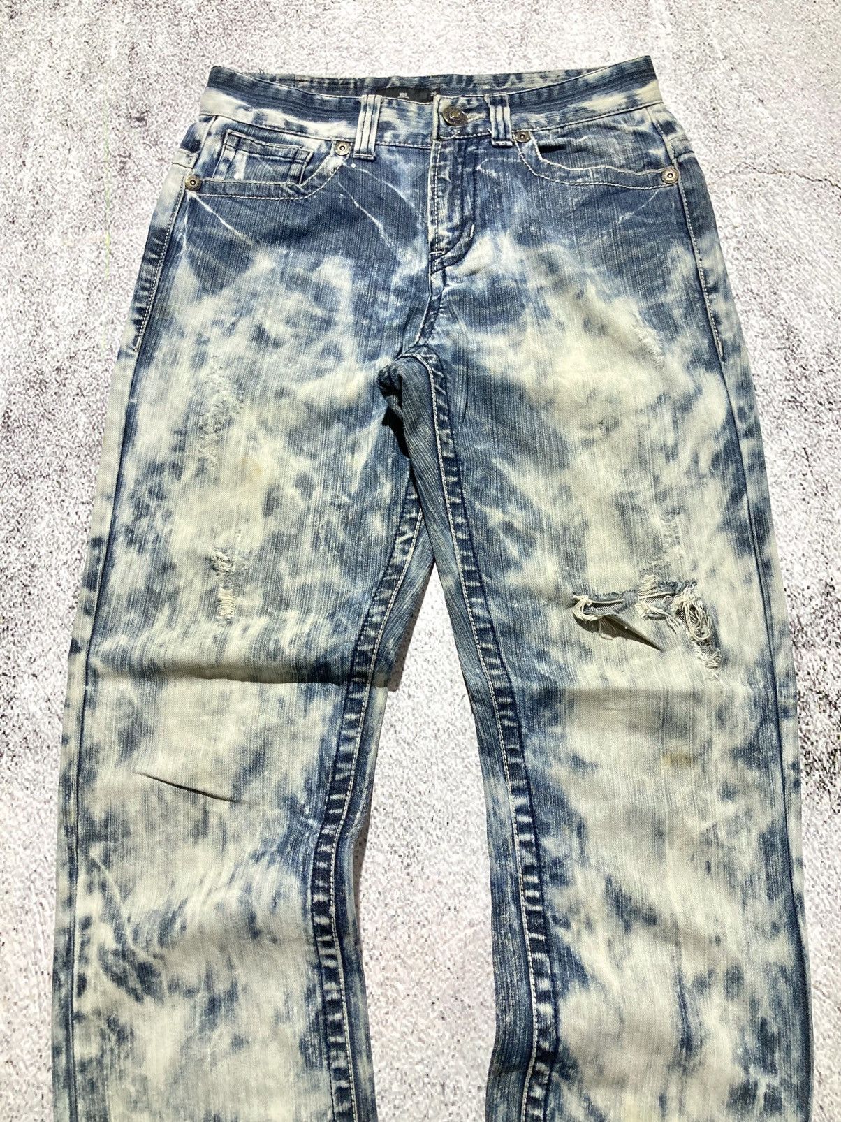 Japanese Brand 2000s Ugiz Distressed Ripped Acid Wash Denim Tornado Style Size US 29 - 2 Thumbnail