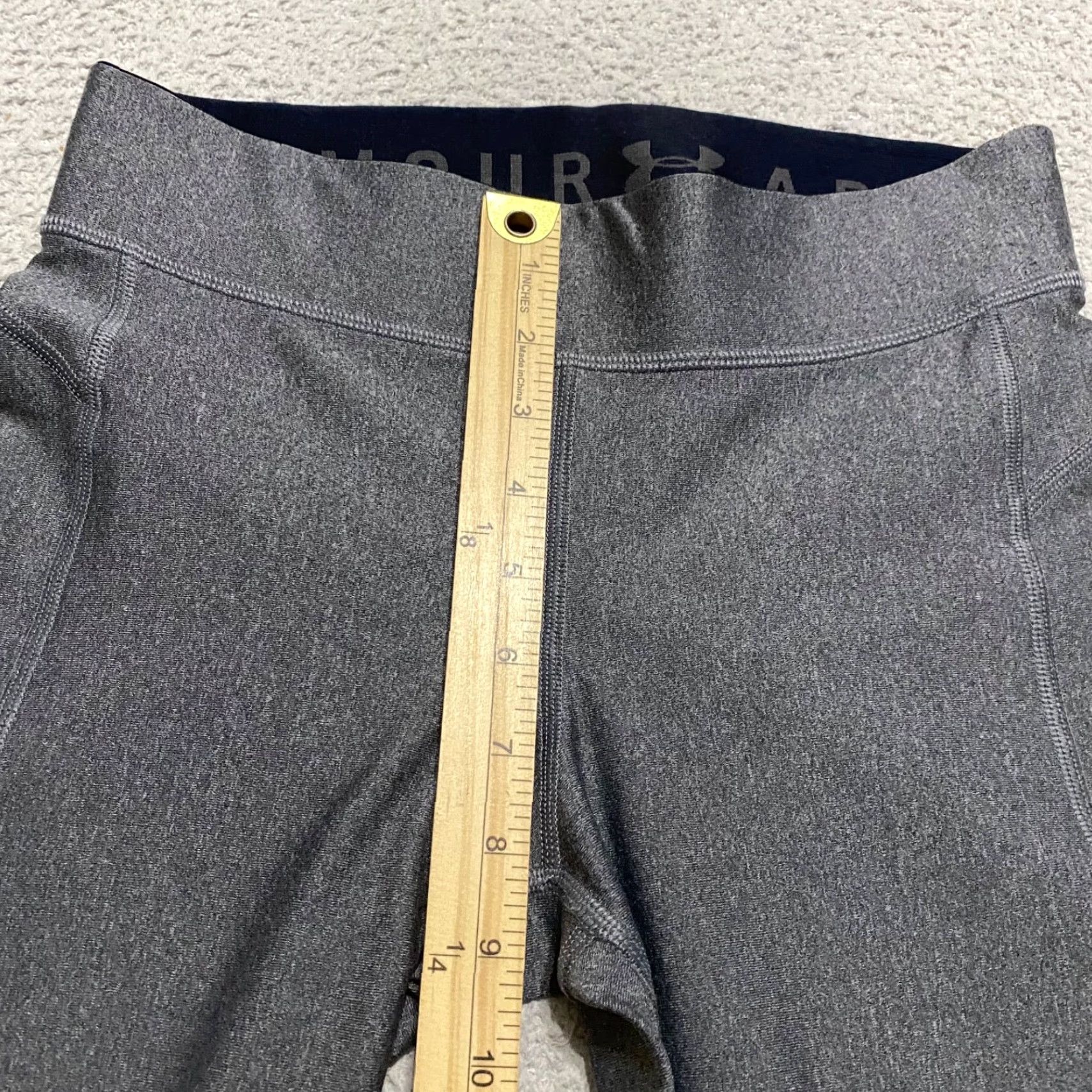 Under Armour Under Armour Womens Pants Gray Crop Heatgear Leggings Pull On Compression Size 32" / US 10 / IT 46 - 7 Thumbnail