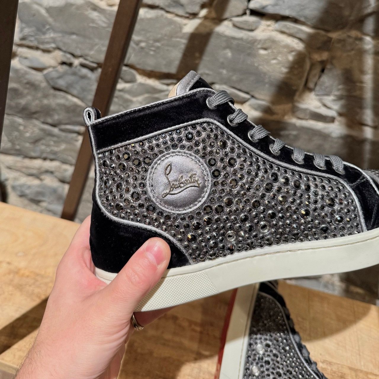 Christian Louboutin Christian Louboutin Black Velvet Louis Ring Strass Sneakers Size US 8 / EU 41 - 10 Thumbnail