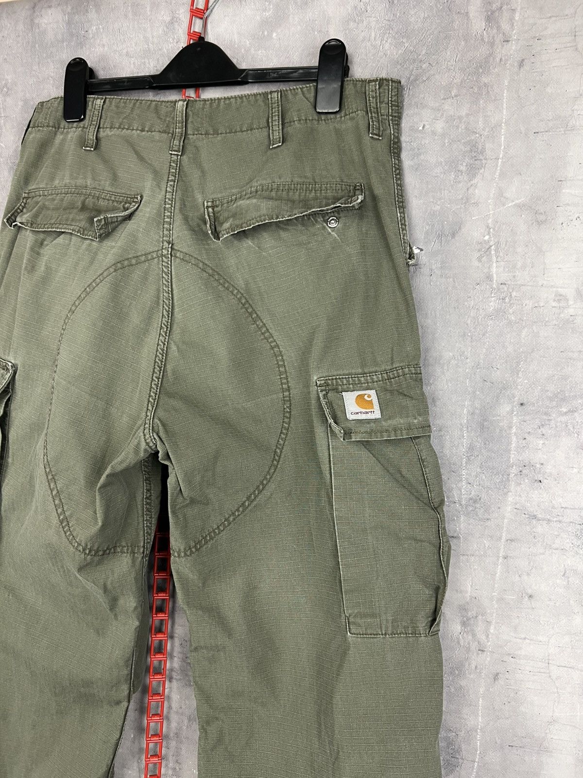 Carhartt Wip Vintage Y2K Carhartt WIP Military Cargo Pants Baggy Sz31x30 Size US 32 / EU 48 - 9 Thumbnail