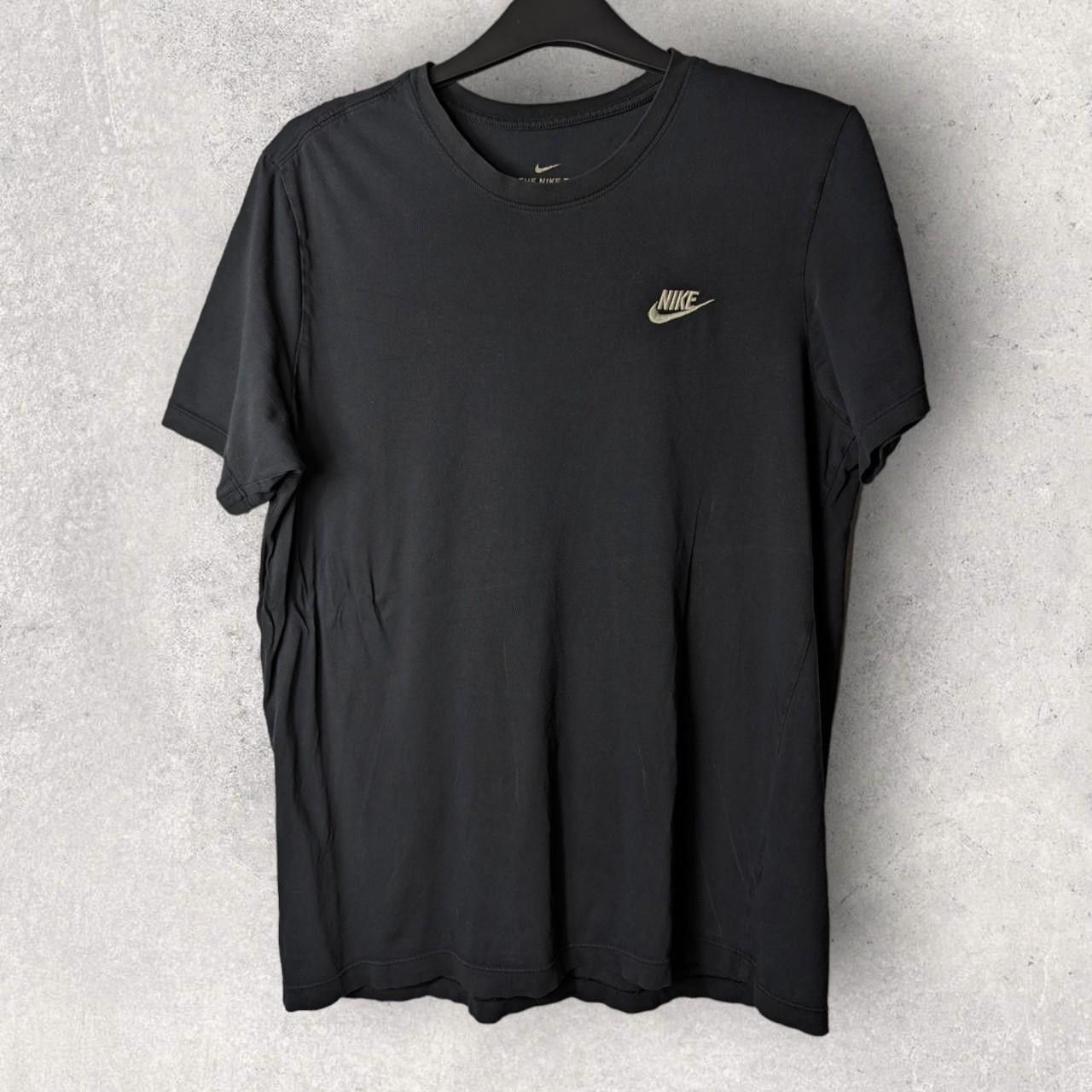 t shirt black nike