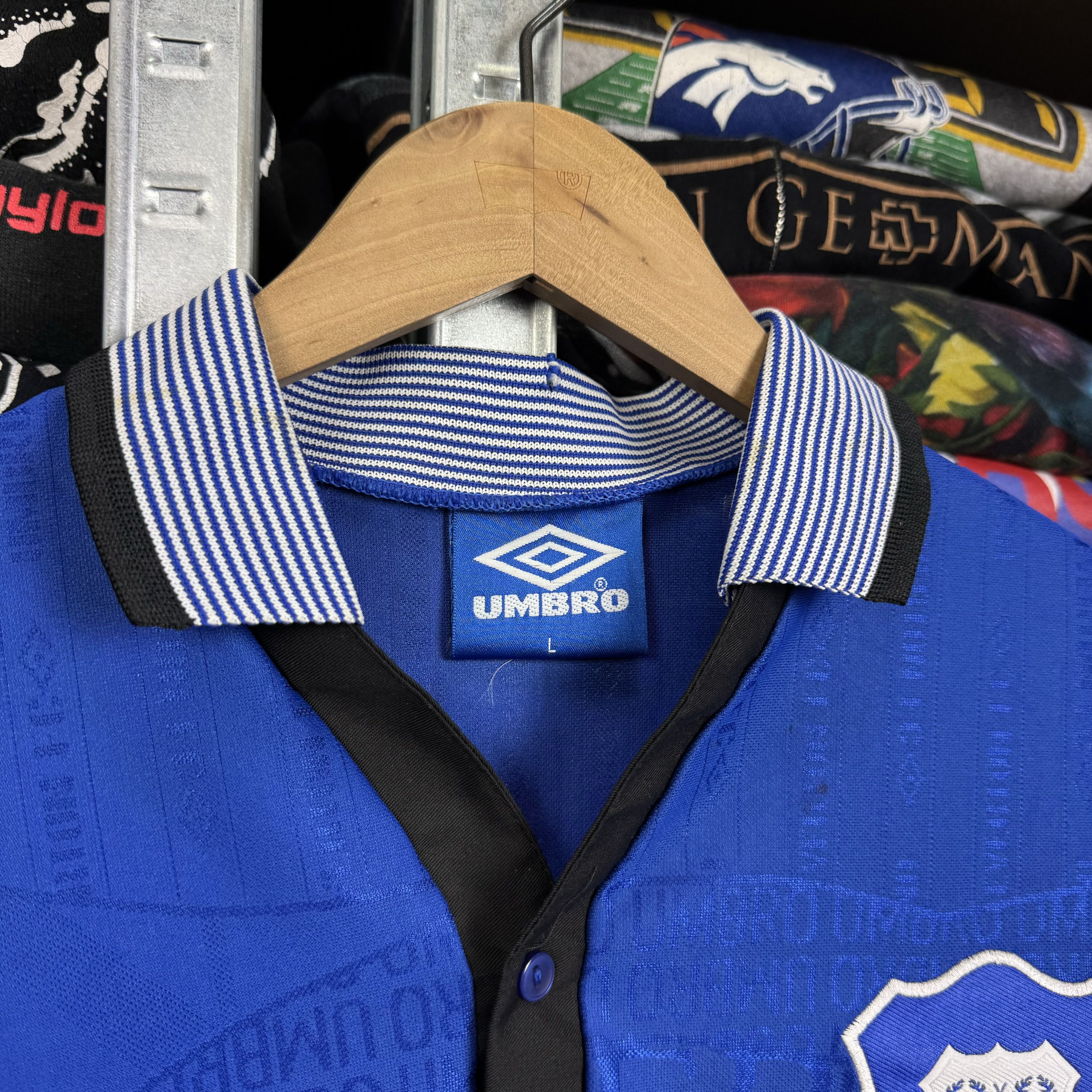 Umbro 1995-97 UMBRO EVERTON #17 KANCHELSKIS HOME SOCCER SHIRT Size US L / EU 52-54 / 3 - 10 Thumbnail