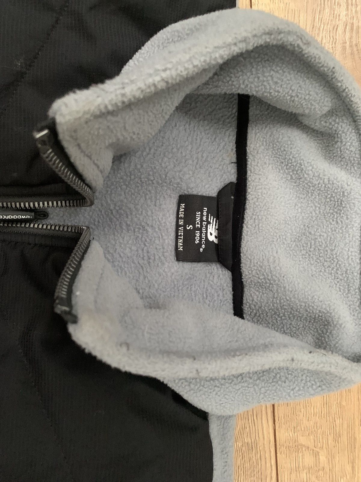 New Balance Grey and Black Zipper turtle neck Size US S / EU 44-46 / 1 - 4 Thumbnail