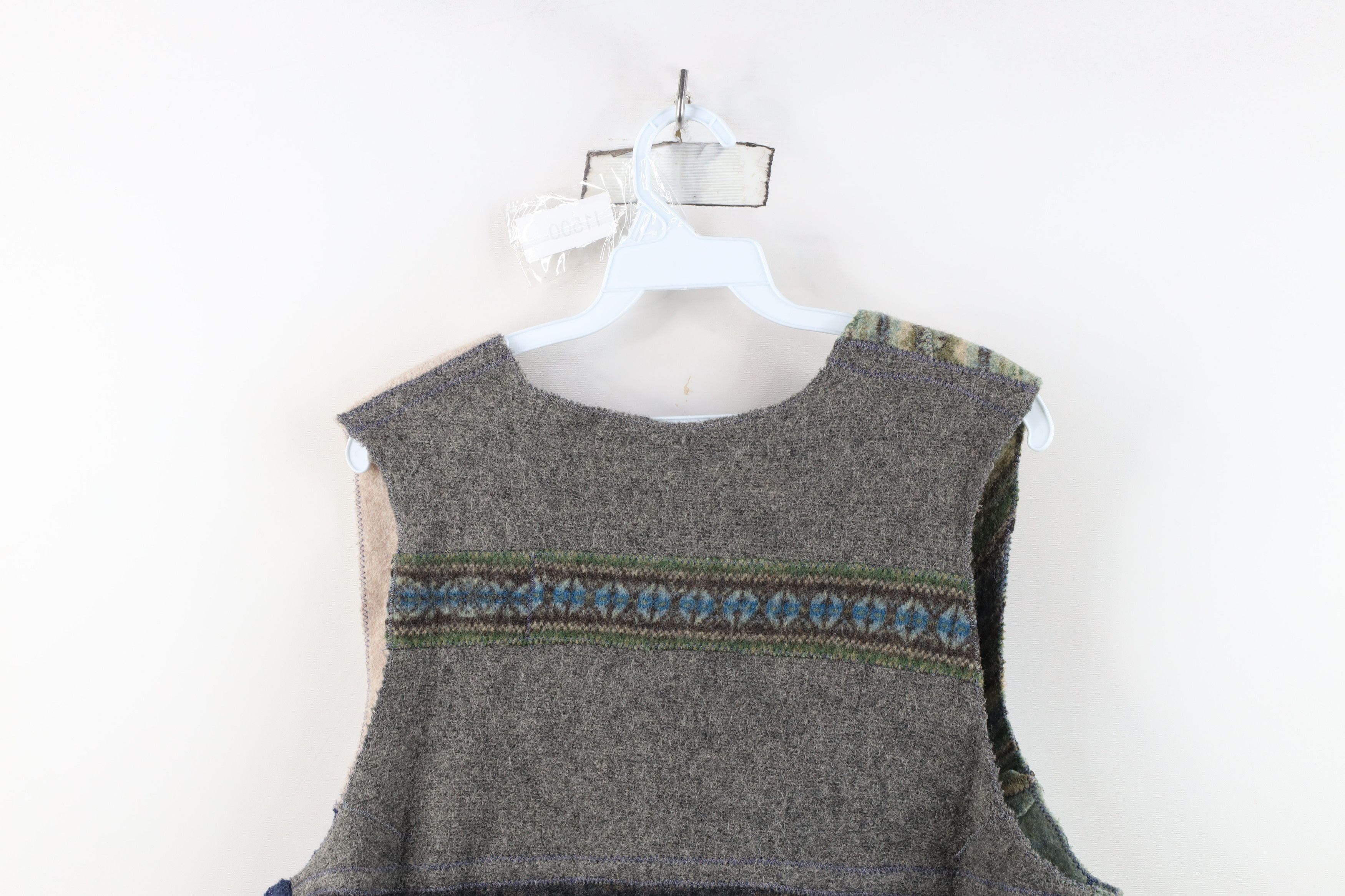 Vintage Vintage 90s Streetwear Patchwork Wool Sweater Vest Jacket Size L / US 10 / IT 46 - 12 Thumbnail