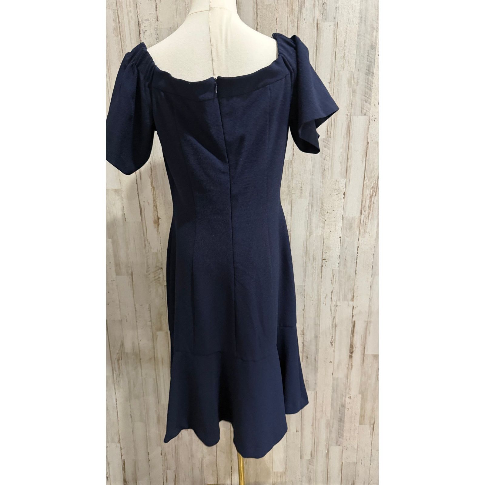 Vince Camuto Vince Camuto Dress Womens Size 8 Navy Blue Off Shoulder Midi Size M / US 6-8 / IT 42-44 - 7 Thumbnail