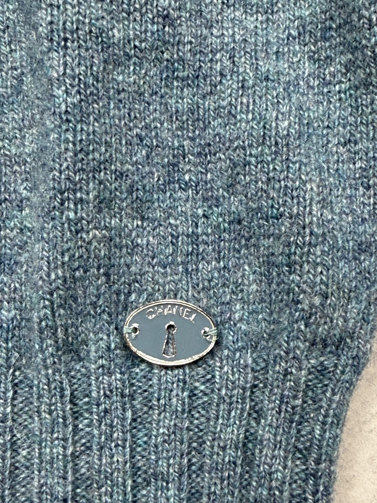 Chanel Chanel Cashmere High Neck Peak Sweater Size S / US 4 / IT 40 - 4 Thumbnail