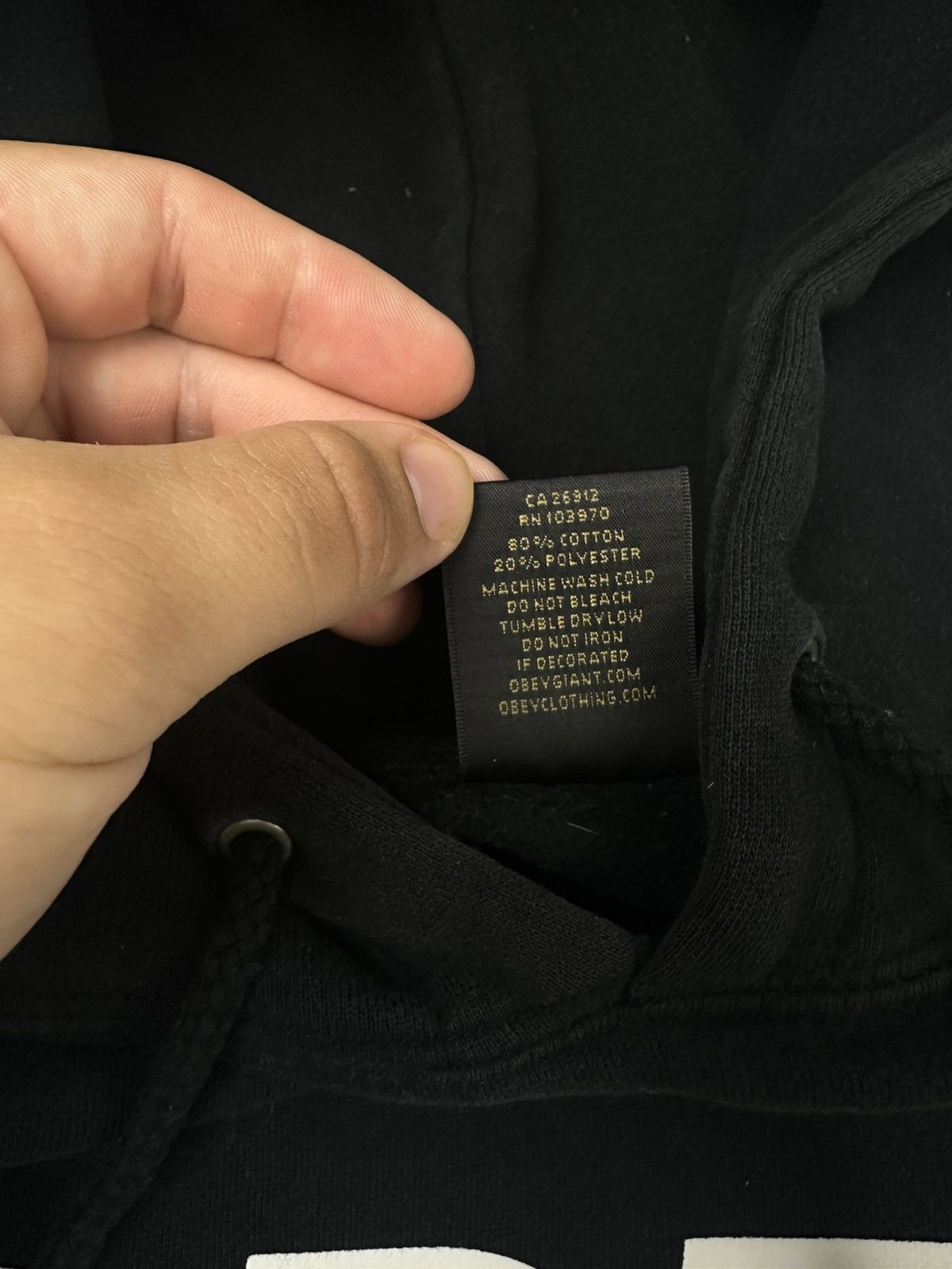 Obey Vintage OBEY Streetwear Black Hoodie Big Logo Large Size US L / EU 52-54 / 3 - 6 Thumbnail