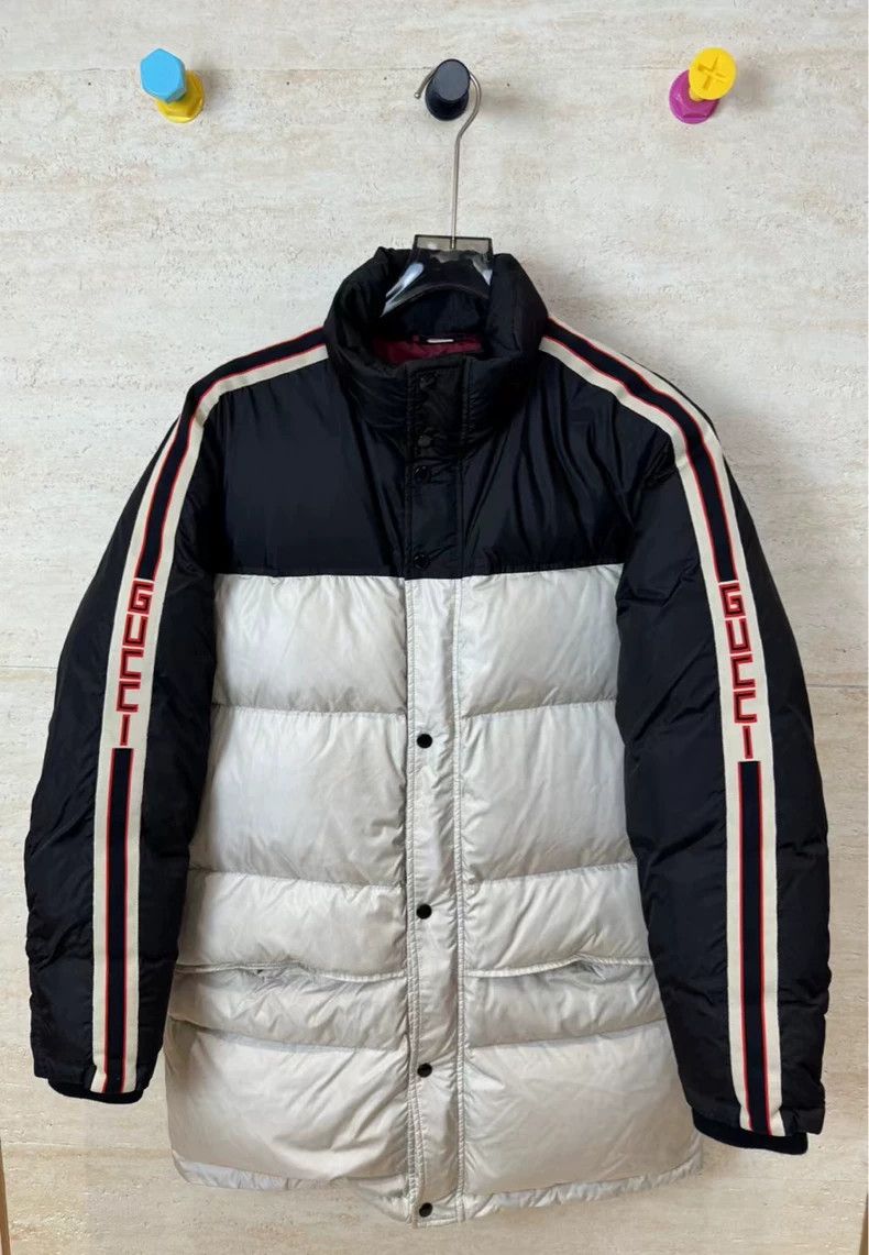 Gucci Gucci Sleeve side logo down jacket 2501-Nextarrow Size US M / EU 48-50 / 2 - 1 Thumbnail