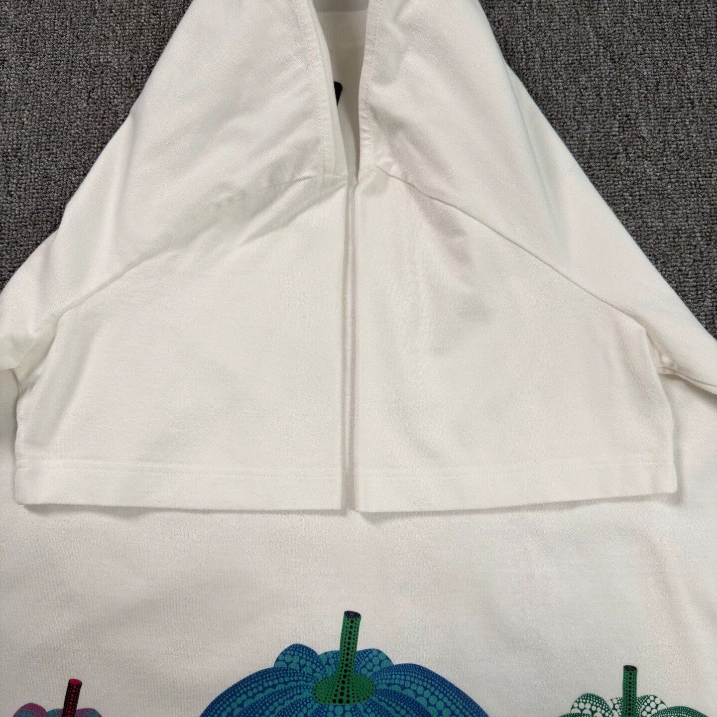 Louis Vuitton LV x Yayoi Kusama Pumpkin White Tee M Like New Size US M / EU 48-50 / 2 - 6 Thumbnail
