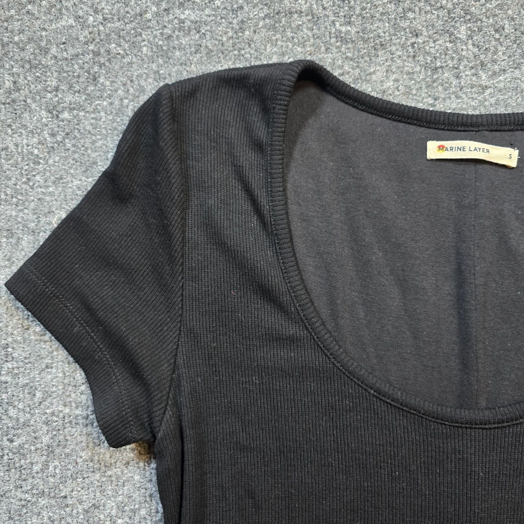 Marine Layer Marine Layer Dress Women Size Small Black Midi Ribbed Lined Short Sleeve Capsule Size 28" / US 6 / IT 42 - 4 Thumbnail
