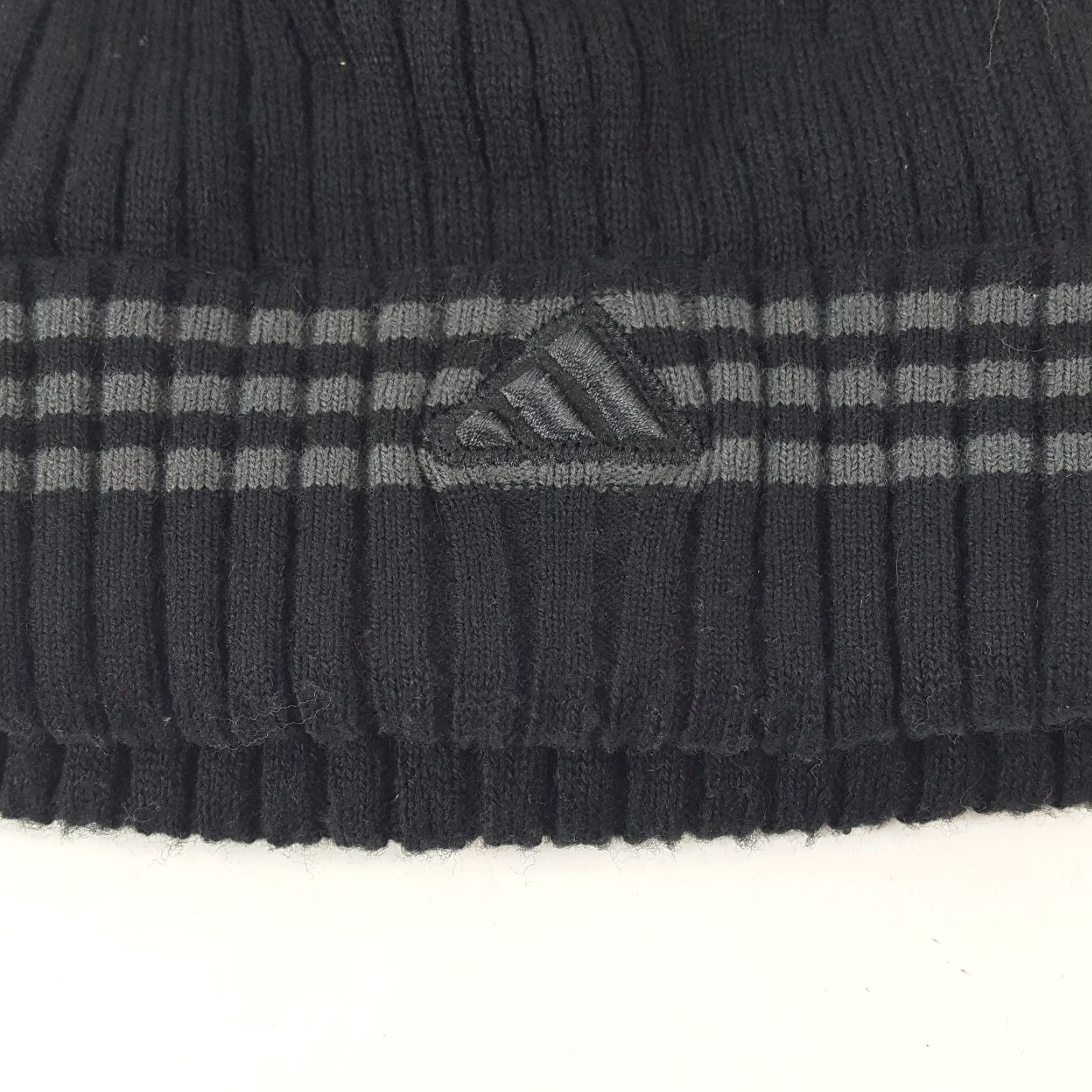 Adidas VINTAGE adidas Men Beanie Hat Winter Cap Knit 2000s Retro Stripe Black Unisex Size ONE SIZE - 2 Thumbnail