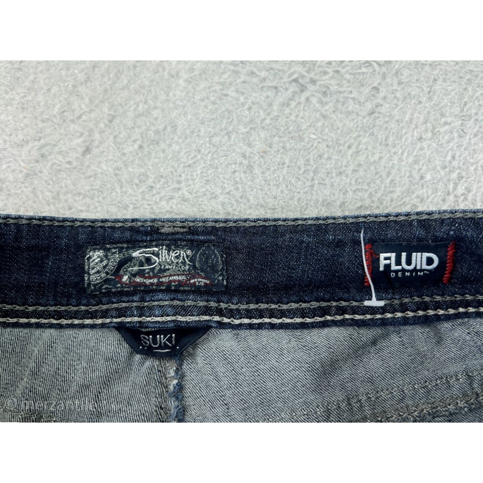 Silver Jeans Co. VINTAGE Silver Jeans Pants Womens 29 Denim Capri Blue Cotton Embroidered Logo 5-Pocket Inseam 24 Machine Washable Regular Stretch Size 29" - 4 Thumbnail