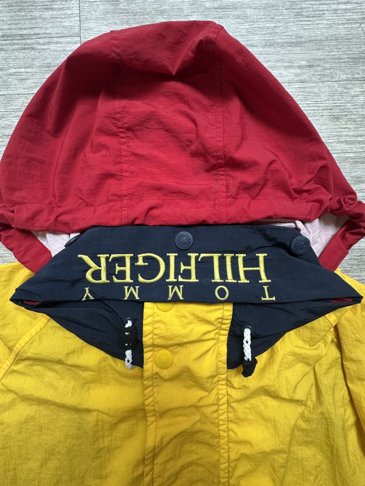 Tommy Hilfiger Vintage 90s Rare Tommy Hilfiger Jacket Size US XL / EU 56 / 4 - 6 Thumbnail