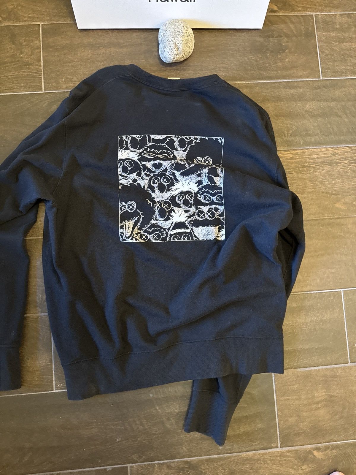 Kaws × Uniqlo kaws shirt Size US M / EU 48-50 / 2 - 2 Thumbnail
