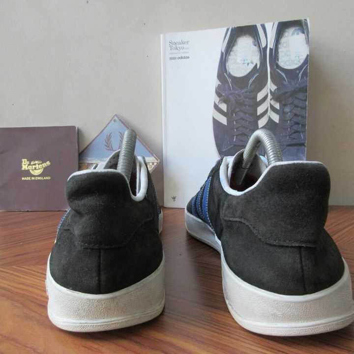 Adidas × Vintage Adidas Originals Gazelle Indoor Black Suede With blue line Size US 9 / EU 42 - 5 Thumbnail