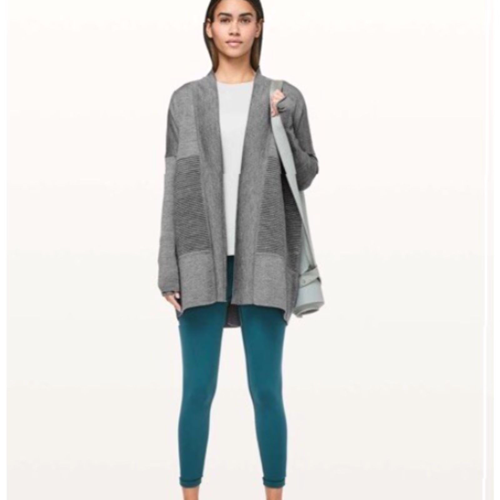 Lululemon VINTAGE Lululemon Women's Cardigan Sweater Open Knit Merino Wool Sz 4 Gray Fall Spring Summer Winter Size S / US 4 / IT 40 - 2 Thumbnail