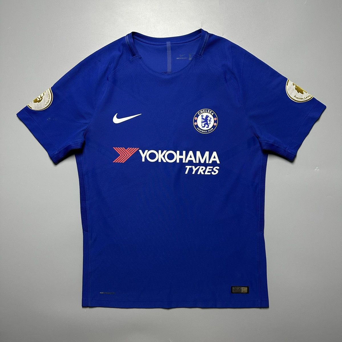 Vintage CHELSEA NIKE 2017/18 SOCCER PLAYER ISSUE JERSEY #22 WILLIAN Size US M / EU 48-50 / 2 - 2 Thumbnail