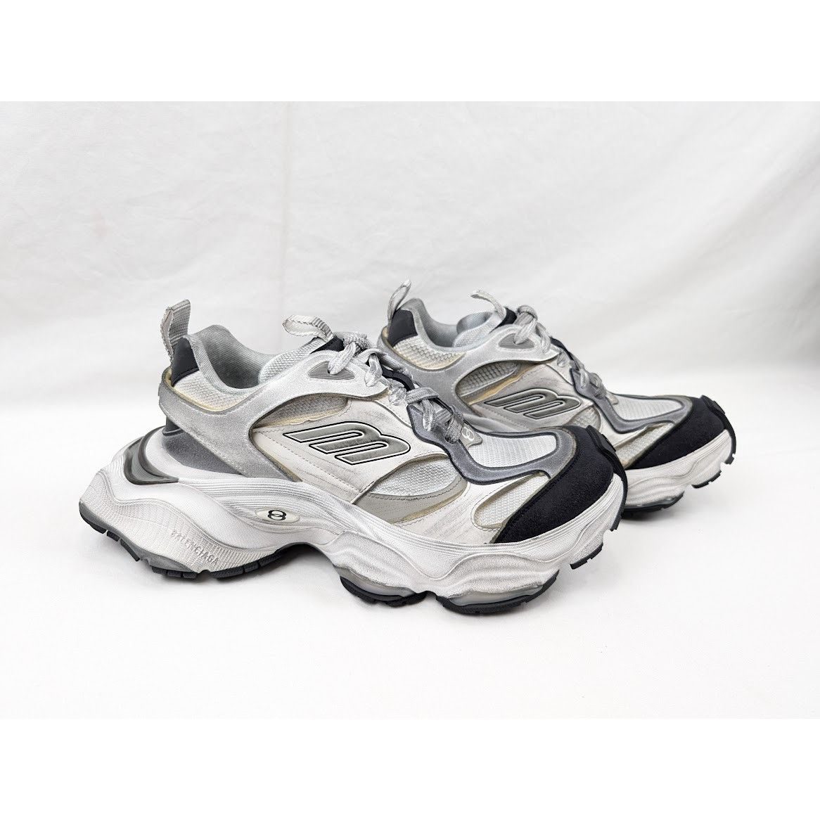Balenciaga o1rshd1 Q:2 / Suede Mesh Cargo Sneakers in White/Grey Size US 11 / EU 44 - 13 Thumbnail