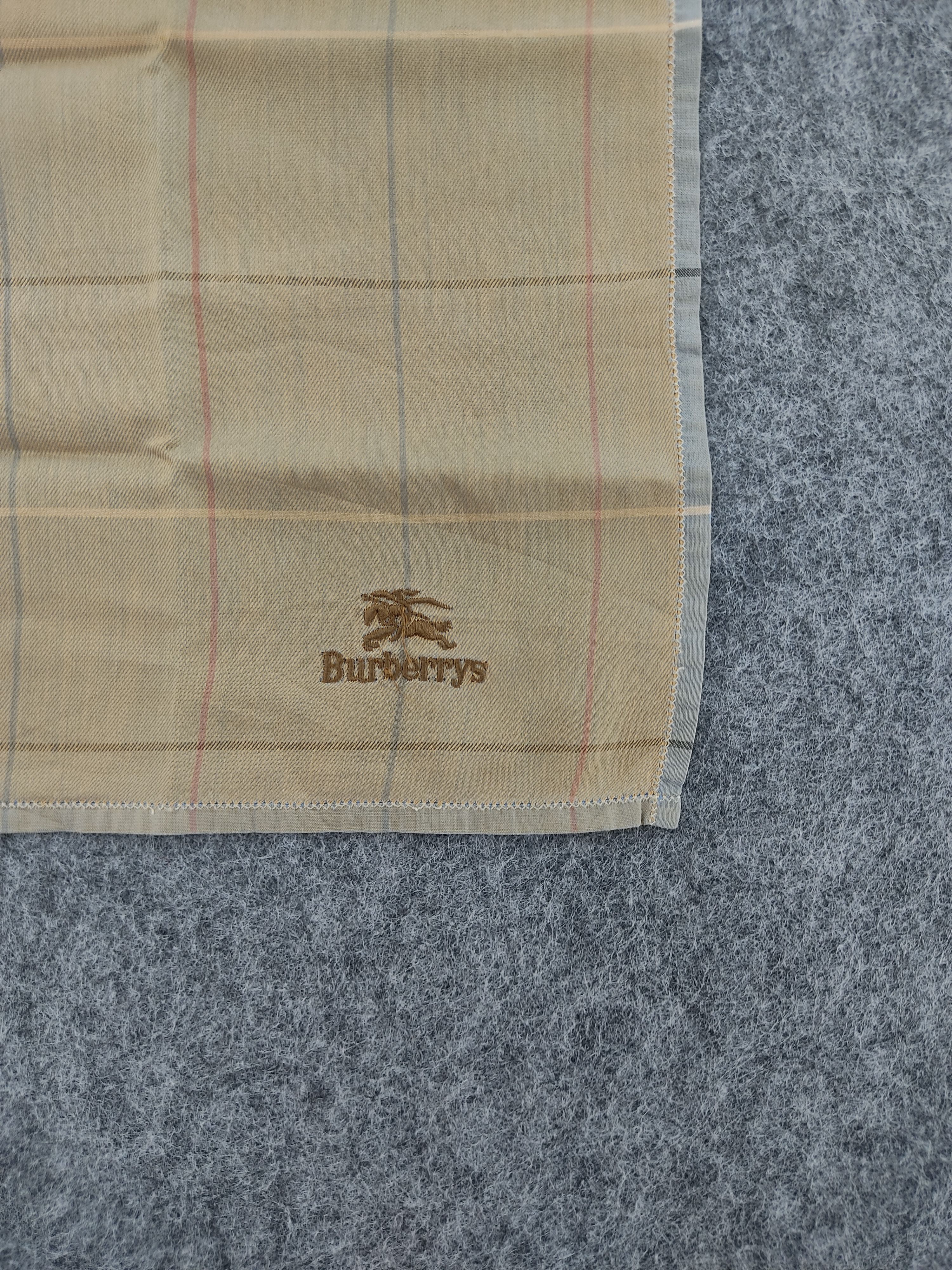 Burberry Vintage Burberry Handkerchief Neckerchief Bandana H061D Size ONE SIZE - 3 Thumbnail