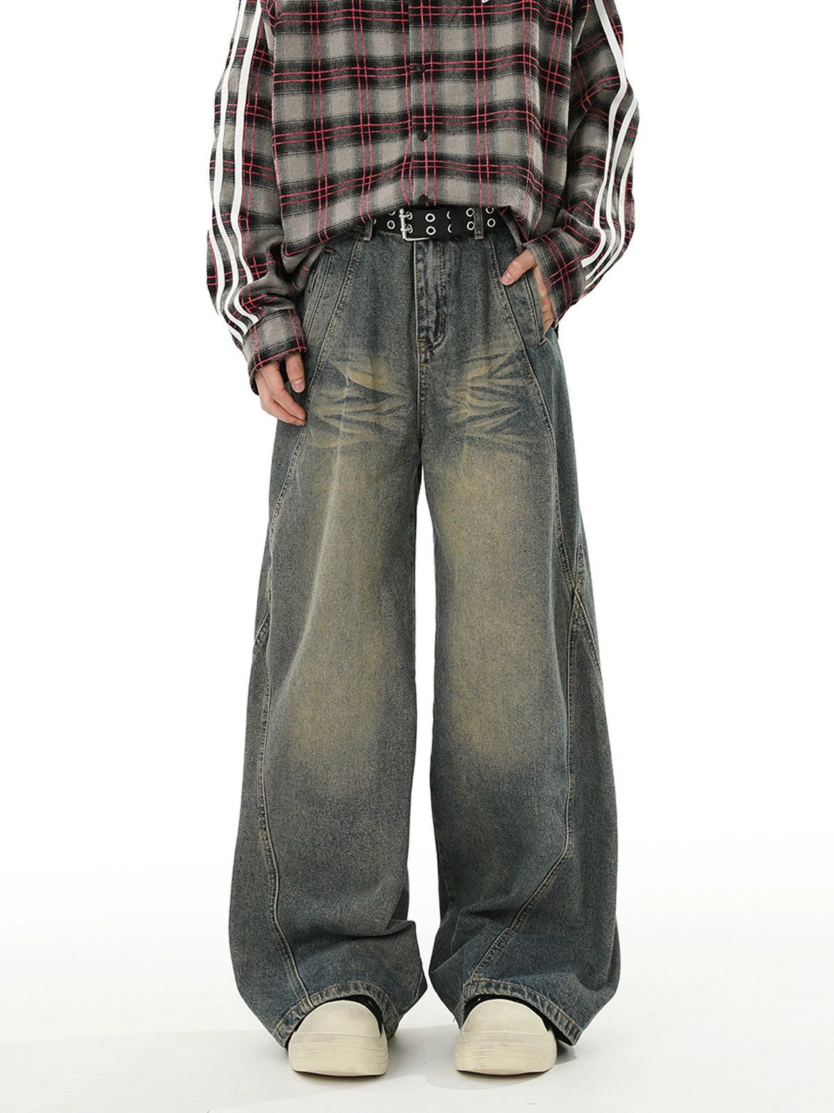 Vintage Men's washed distressed patchwork hip-hop wide-leg jeans Size US 32 / EU 48 - 1 Thumbnail