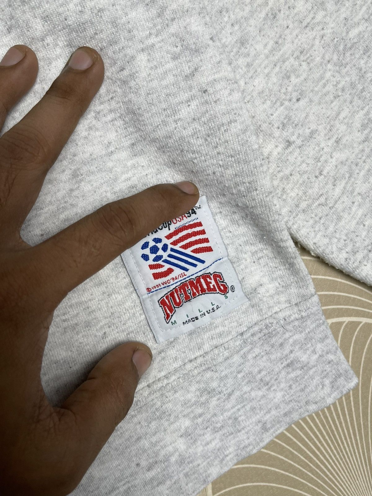 Nutmeg VINTAGE WORLDCUP USA 94’ ITALIA TEAM X NUTMEG CREWNECK RARE Size US L / EU 52-54 / 3 - 7 Thumbnail