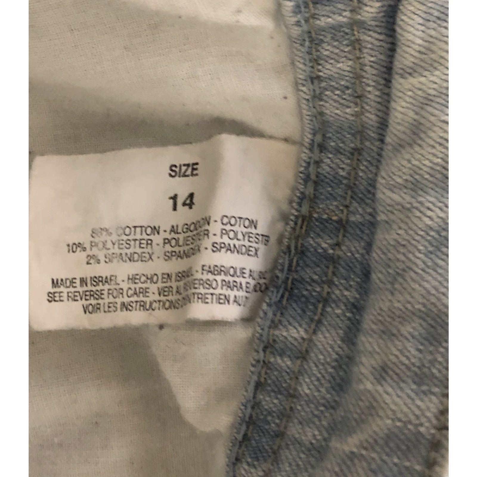 Gloria Vanderbilt Gloria Vanderbilt Capri Pants Vintage 14 Light Blue Denim 33"W Capri Pants Women 14 Blue Denim Capri Beach Bohemian Preppy 90s Mens Size 36" / US 14 / IT 50 - 5 Thumbnail