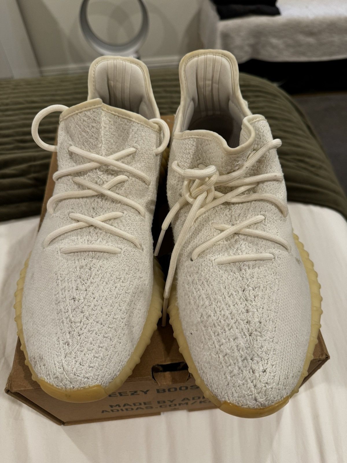 Adidas × Yeezy Yeezy boost 350 V2 ObO Size US 10.5 / EU 43-44 - 3 Thumbnail