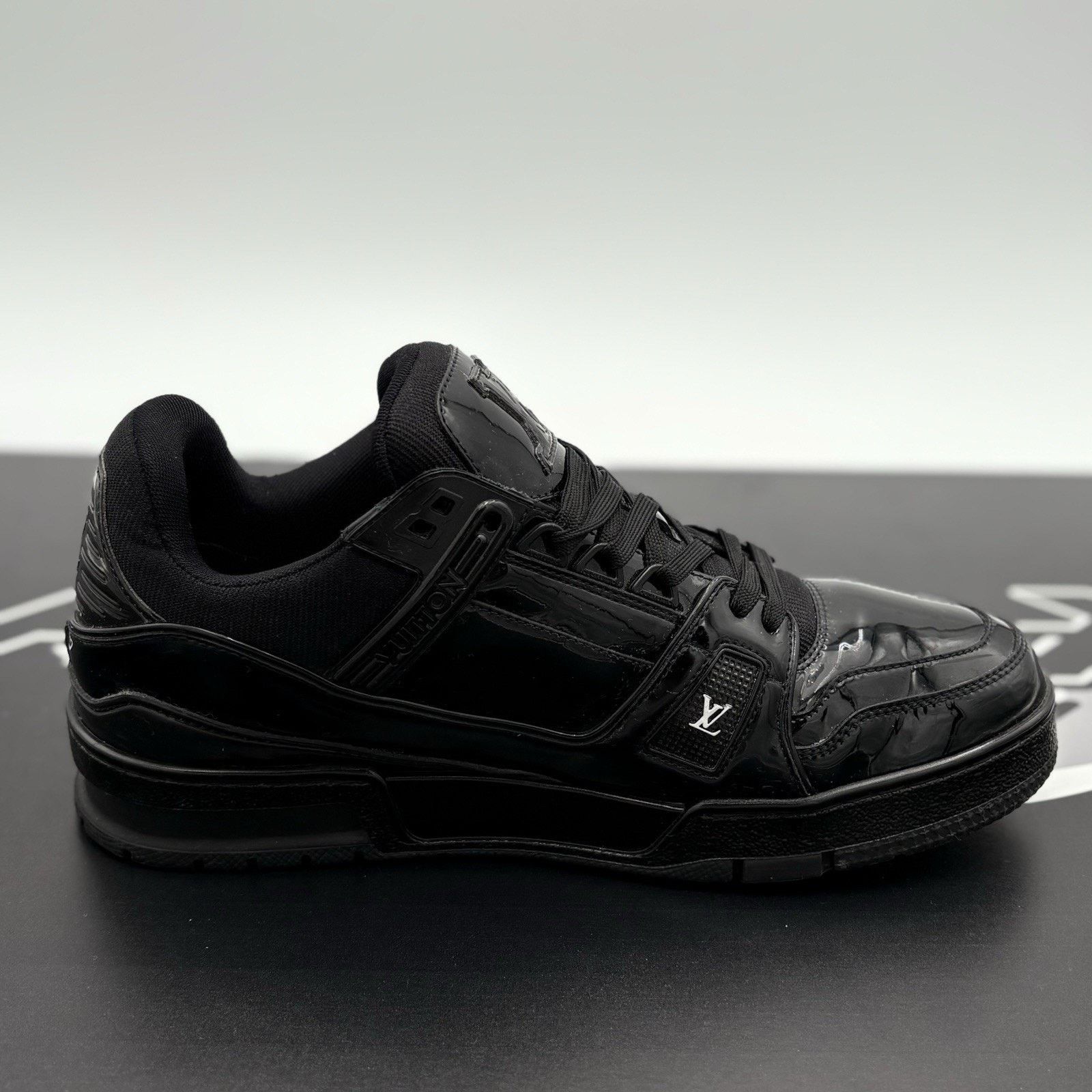 Louis Vuitton Louis Vuitton Trainer ' Patent Leather Black ' | GREAT COND Size US 7.5 / EU 40-41 - 10 Thumbnail