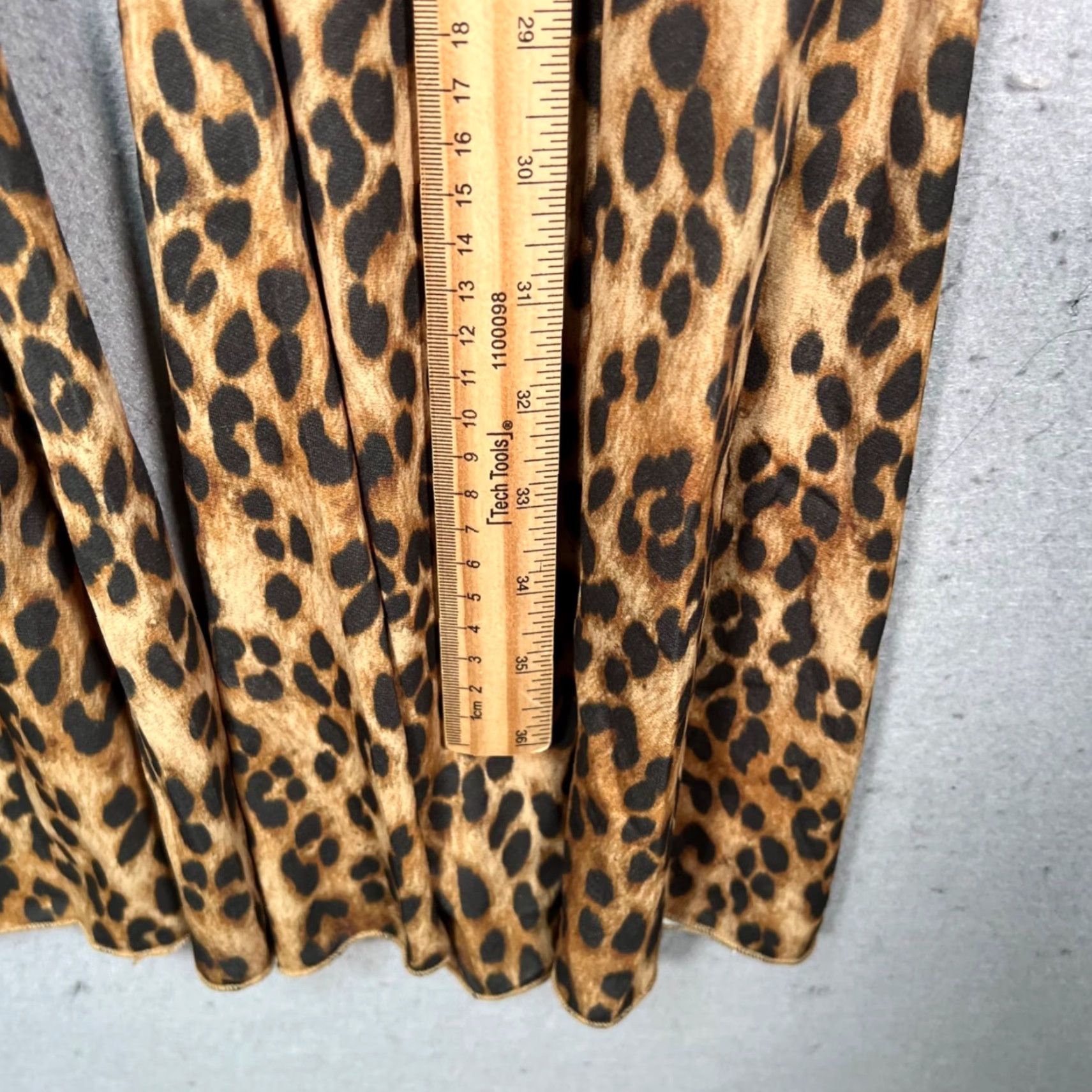 H&M H&M Womens Size Medium Leopard Print Flared Pants Stretchy Polyester Blend Size 32" / US 10 / IT 46 - 7 Thumbnail