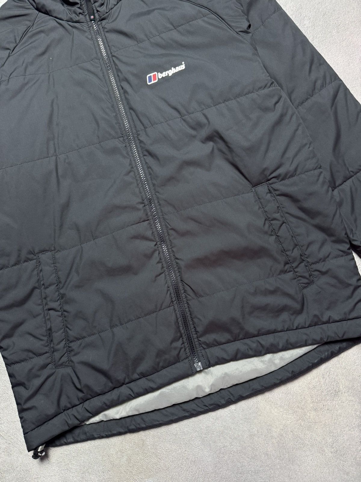 Berghaus Berghaus Puffer Down Jacket Zip Up Logo Size US XL / EU 56 / 4 - 4 Thumbnail