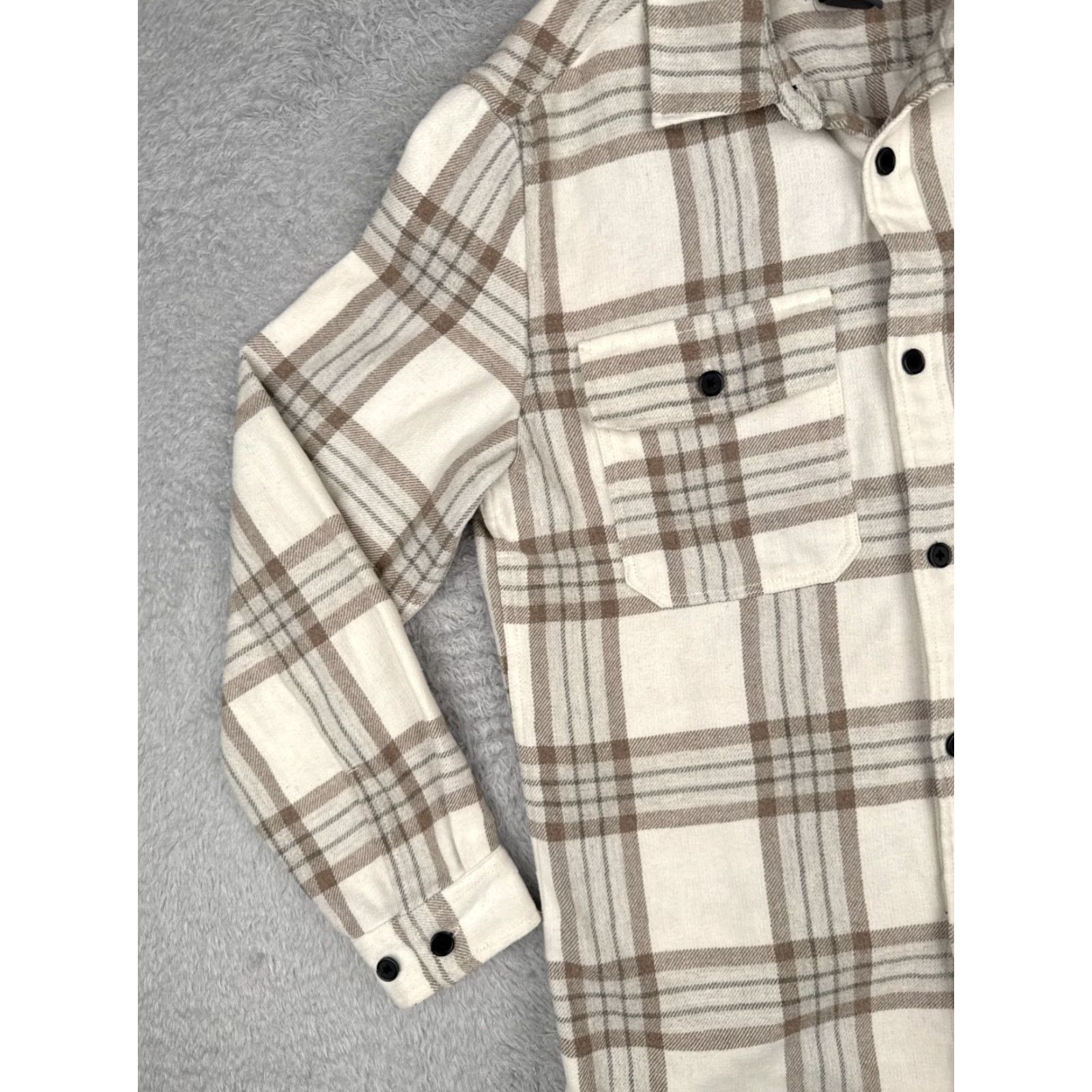 H&M H&M Shirt Men Medium Beige White Plaid Flannel Poly Wool Blend Button Up Pockets Shirt Size US M / EU 48-50 / 2 - 3 Thumbnail