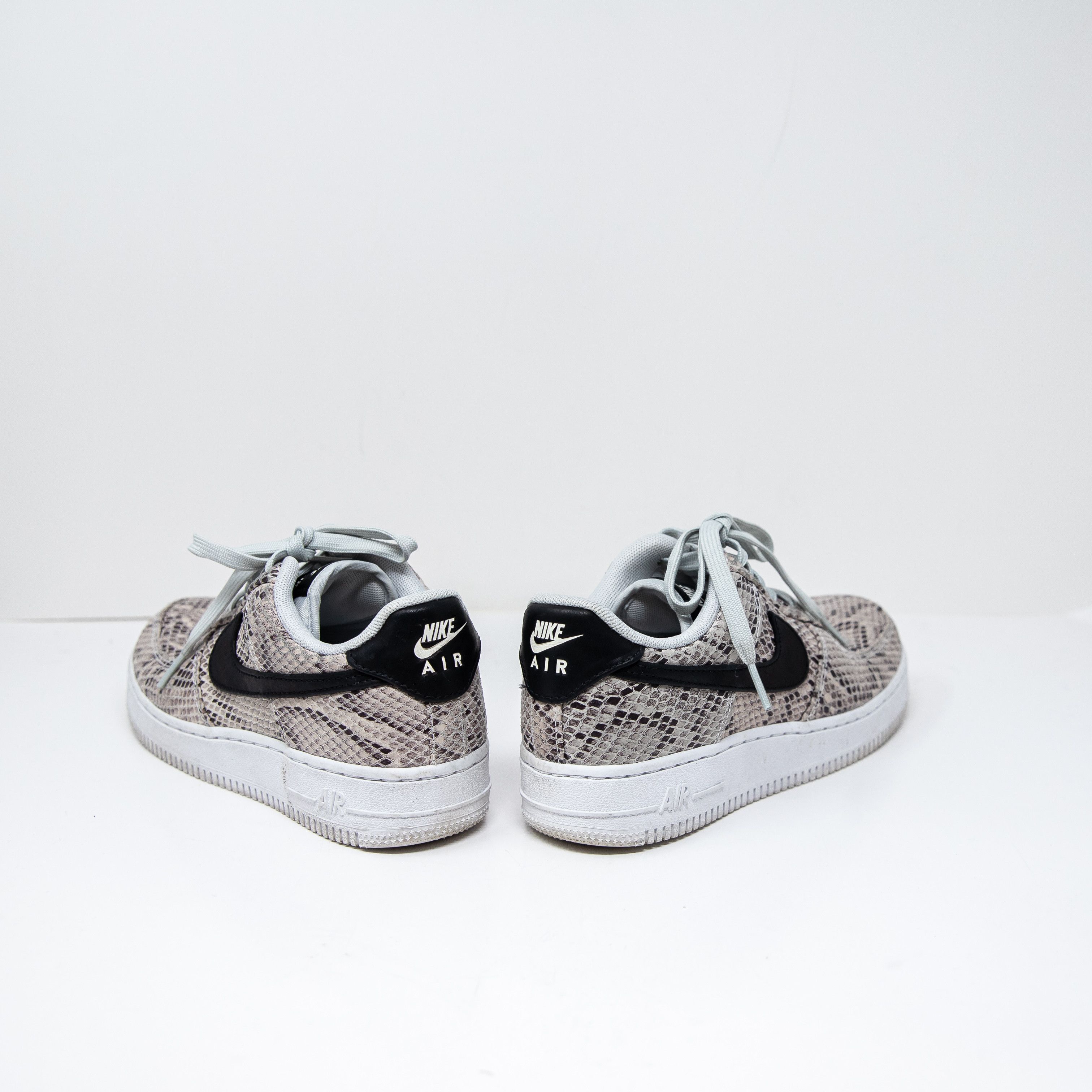 Nike Nike Women's Air Force 1 Low Snakeskin 2019 Size US 5 / IT 35 - 3 Thumbnail