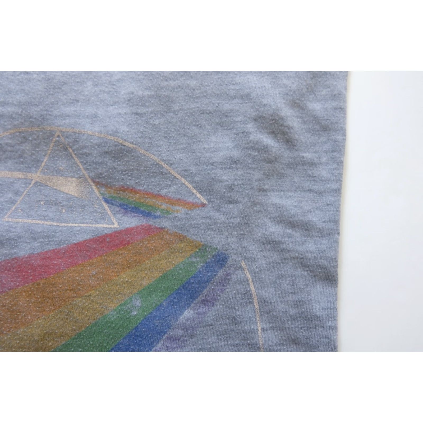 Vintage PINK FLOYD DARK SIDE OF THE MOON MUSIC ROCK VTG Y2K THIN T SHIRT 2015 LVL LUCKY BRAND MEN XL Gray Crew Neck Short Sleeve Shirt Size US XL / EU 56 / 4 - 4 Thumbnail