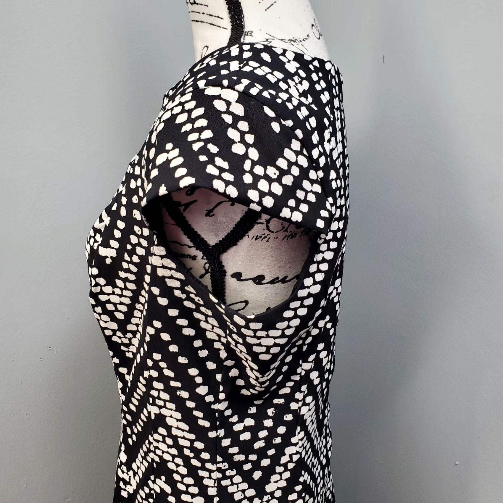 Vintage AB Studio Geometric Dress Women's 12 Black White Cap Sleeve Back Zip Fit & Flare Midi Casual 90s Style Womens Size XL / US 12-14 / IT 48-50 - 5 Thumbnail