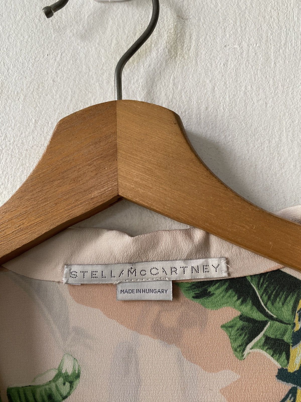 Stella McCartney Stella McCartney Stripe And Tropical Print Silk Shirt Size L / US 10 / IT 46 - 17 Thumbnail