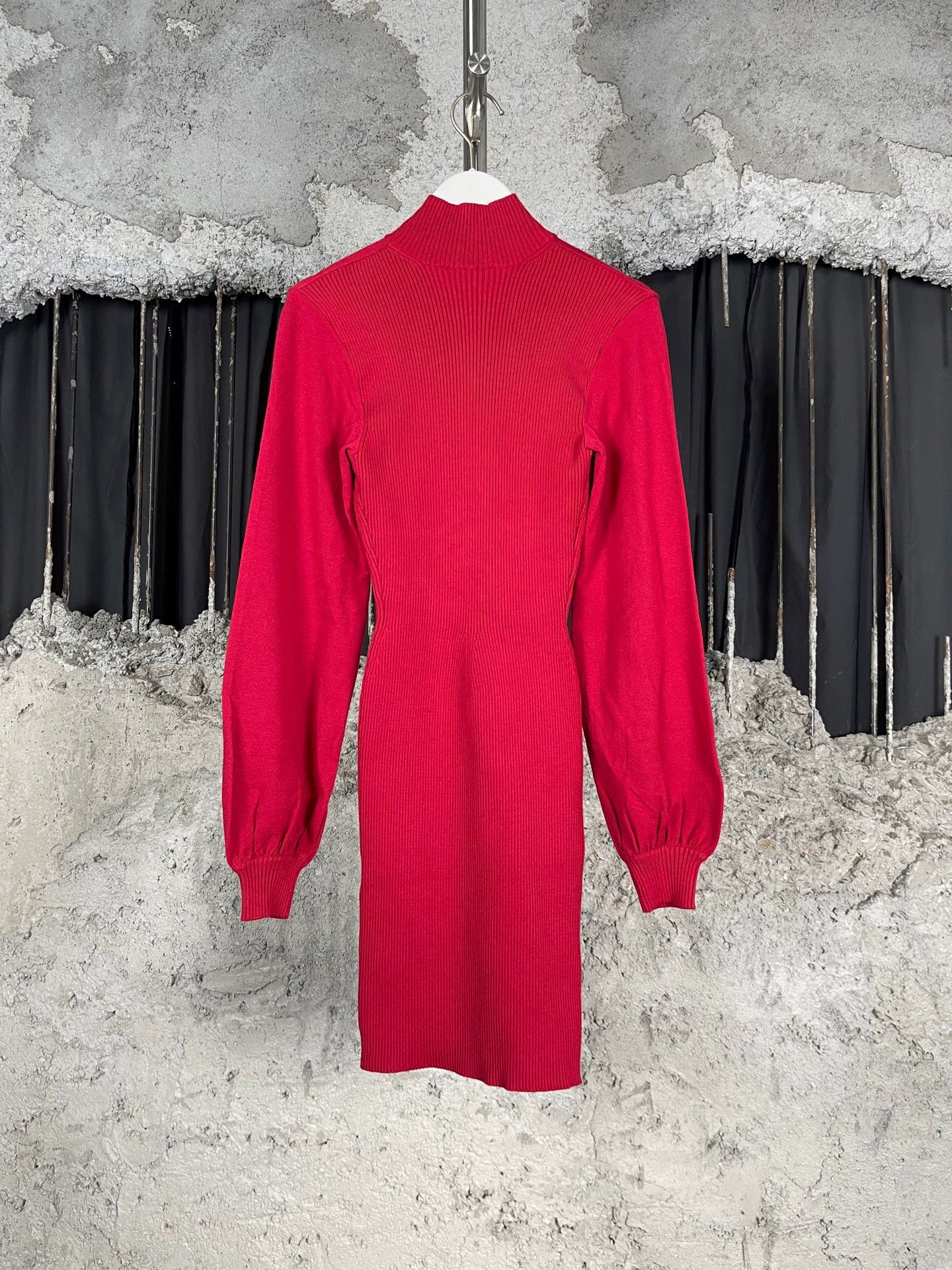 Elisabetta Franchi Elisabetta Franchi Women's Wool Dress 42 NWT Size M / US 6-8 / IT 42-44 - 2 Thumbnail