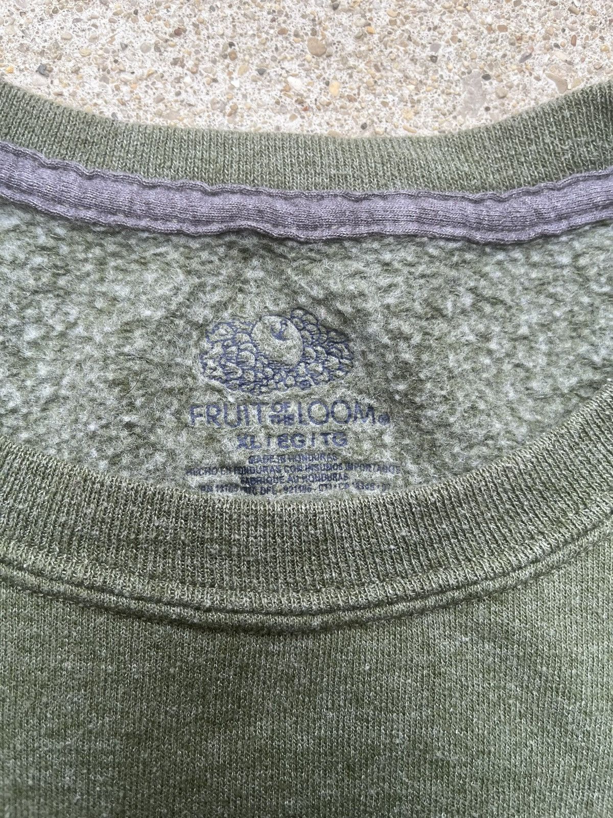 Fruit Of The Loom × Vintage Y2K Fruit of the Loom Perfect Green Crewneck Mild Distressed Size US XL / EU 56 / 4 - 2 Thumbnail