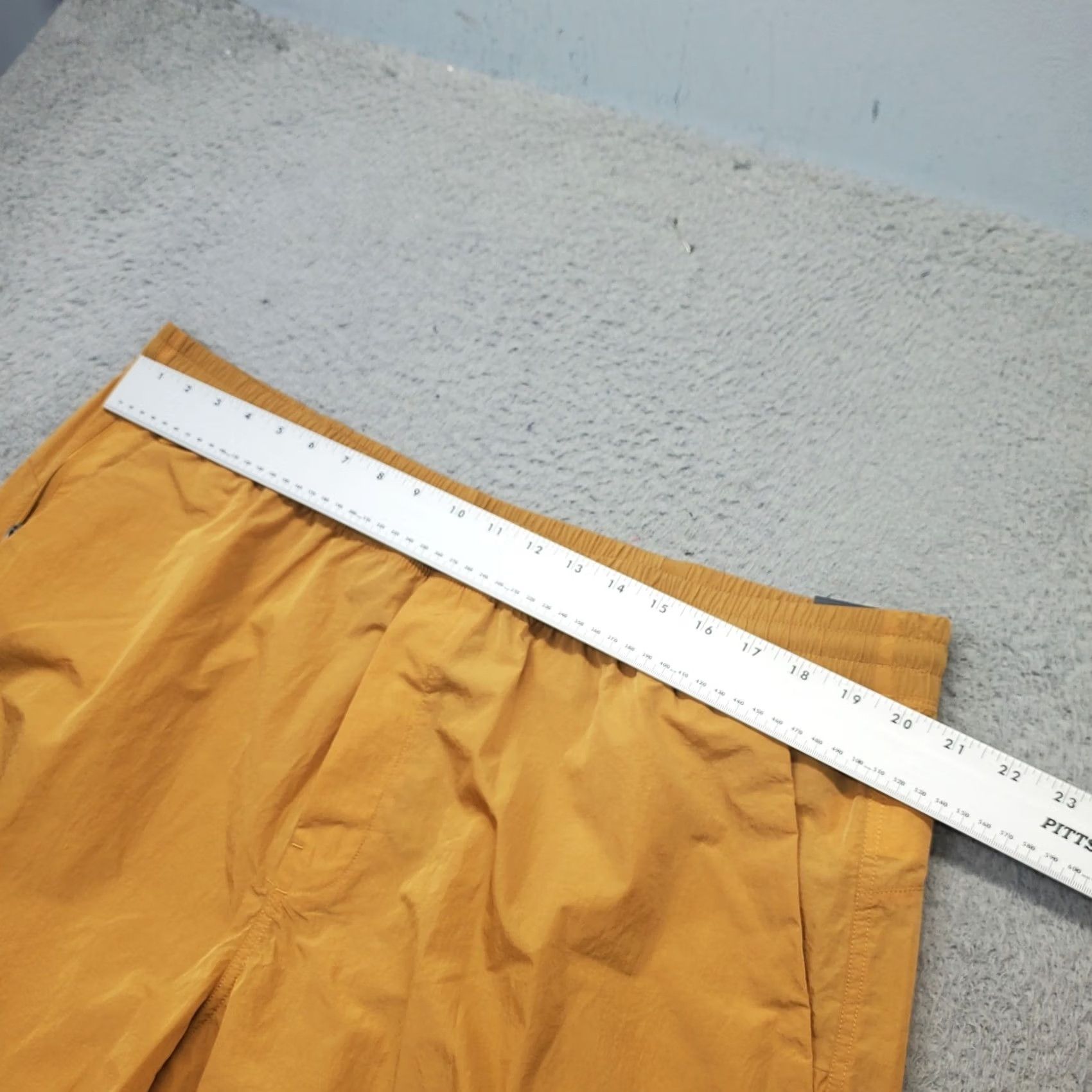 Vintage VRST Mens XXL Tan All-In Unlined Shorts Athletic Pockets 50+UV Protection Quick Dry 7.5" Inseam Zip? Pocket Size US 39 - 3 Thumbnail