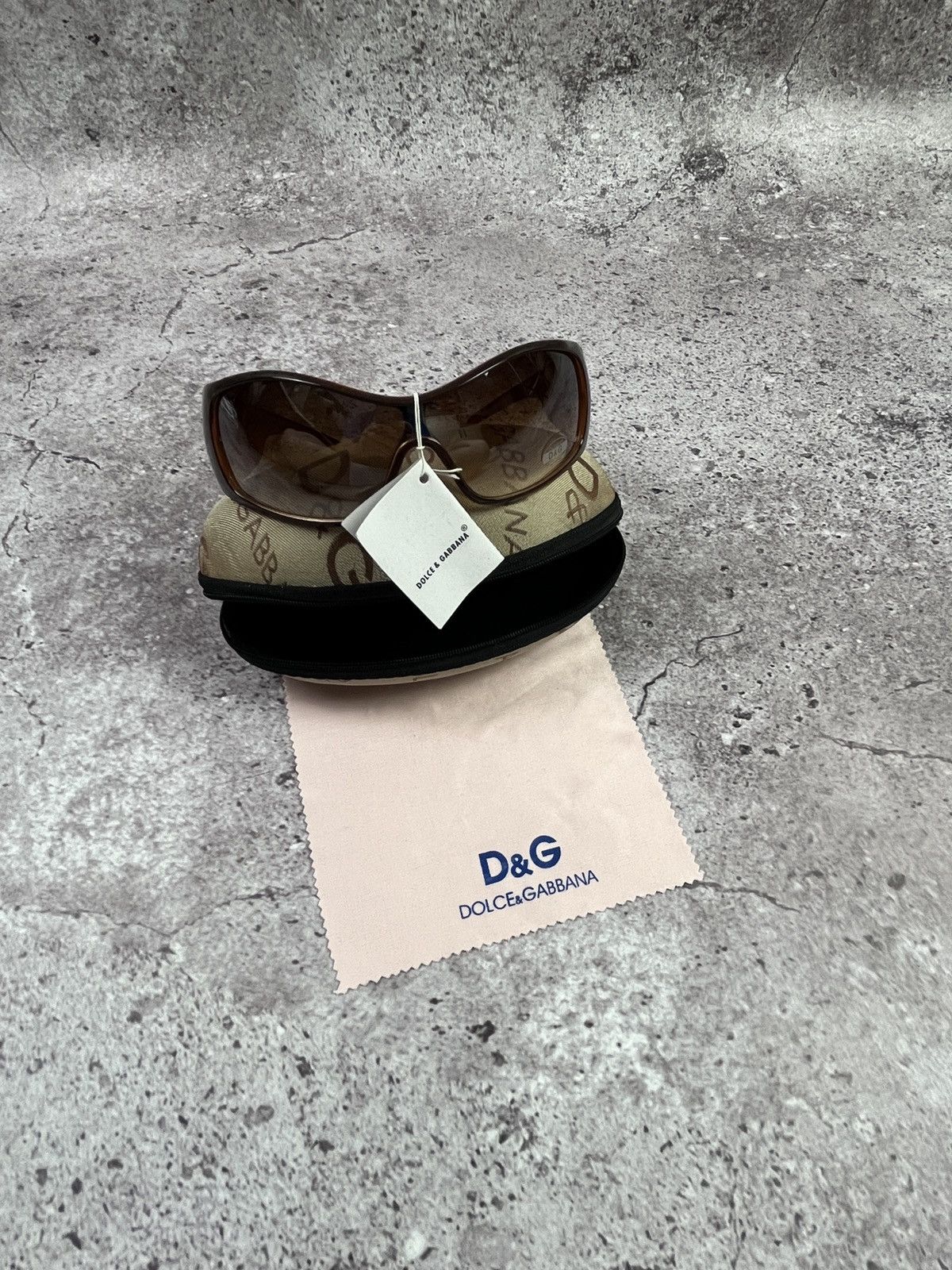 Dolce & Gabbana Vintage D&G 🇮🇹 Shield Sunglasses Brown Gradient Y2K UV400 Size ONE SIZE - 12 Thumbnail