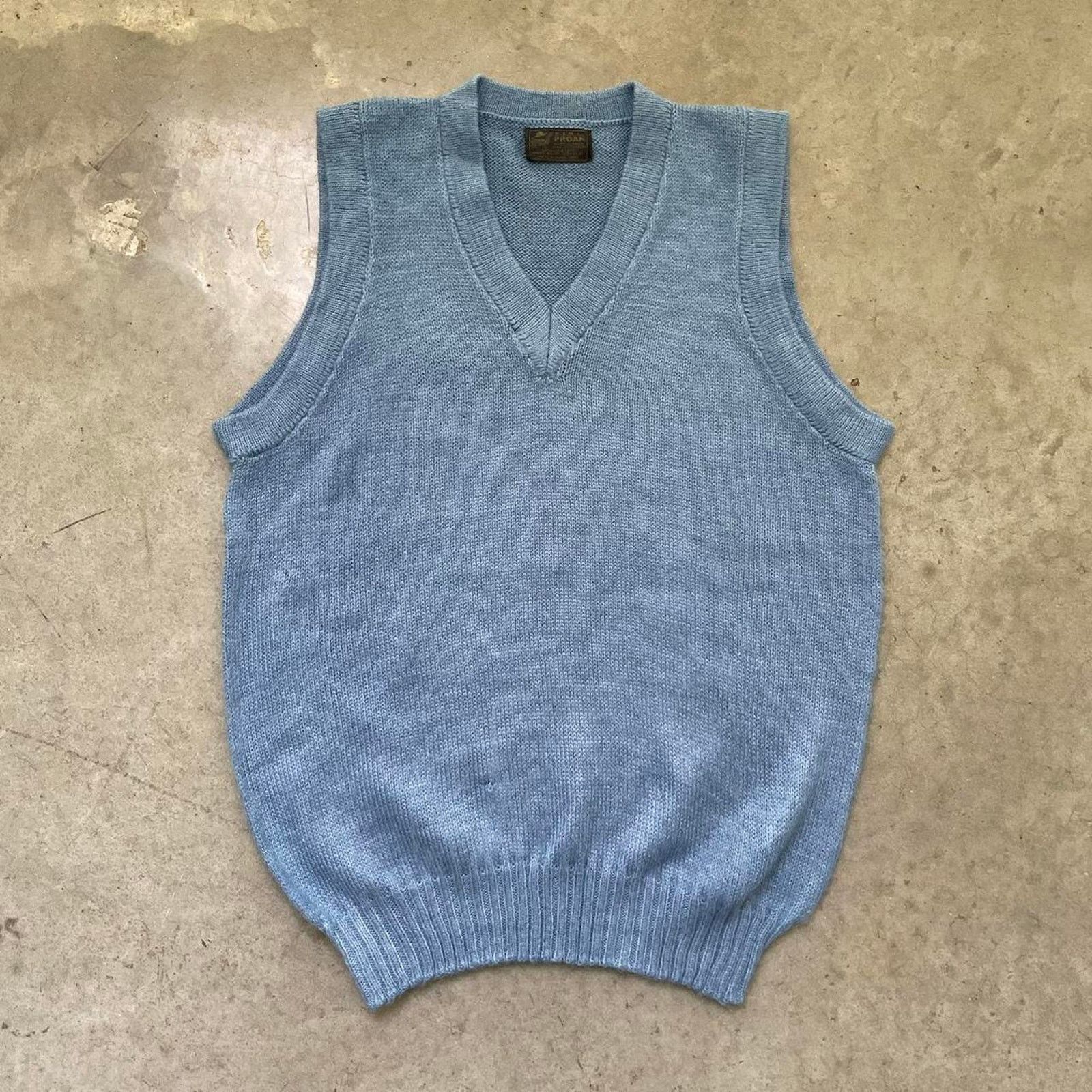 Vintage Vintage Light Blue Sweater Vest Size US M / EU 48-50 / 2 - 1 Thumbnail