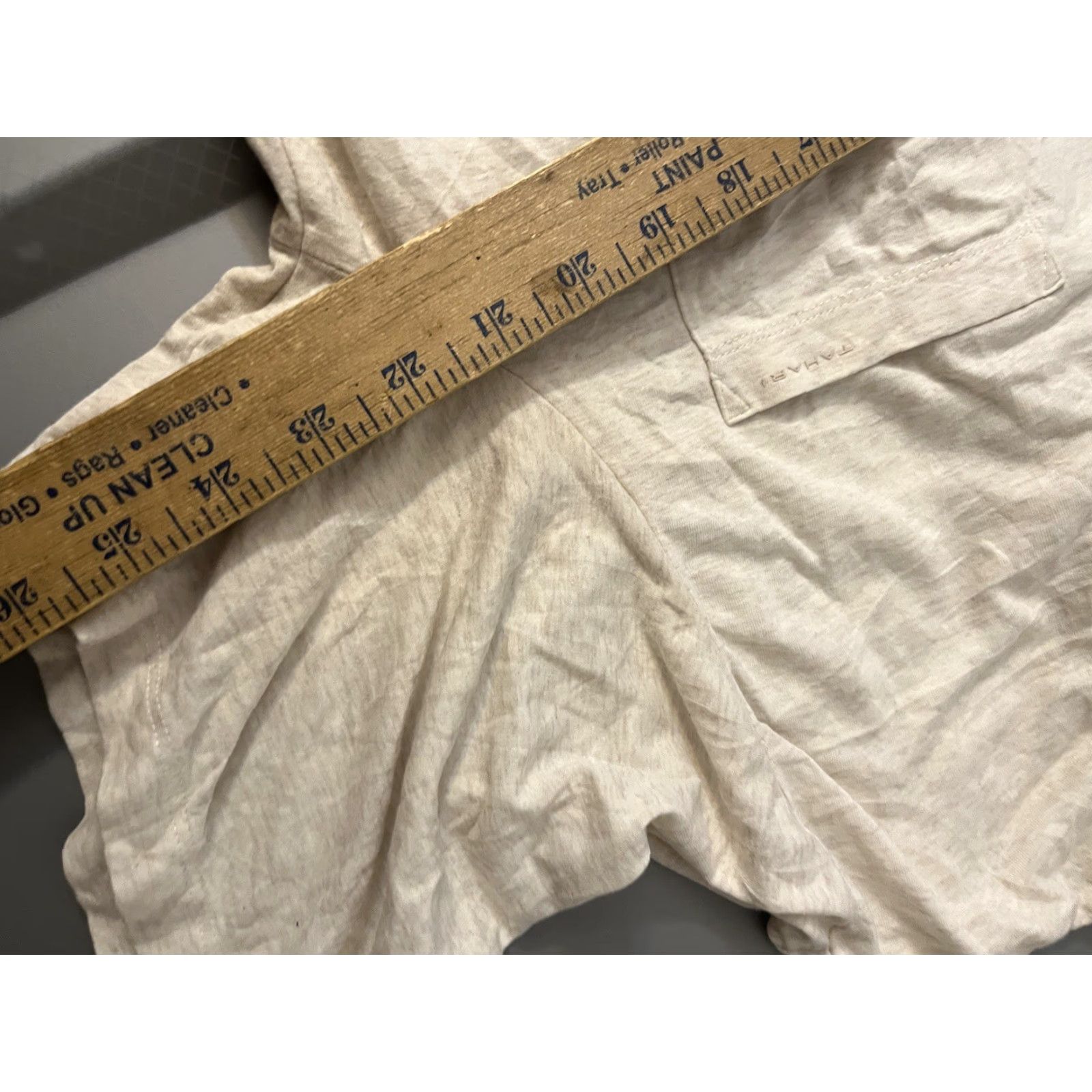 Vintage VINTAGE Tahari Shirt Mens L Cream Cotton Logo Casual 90s Football Theme Mens Size US L / EU 52-54 / 3 - 5 Thumbnail
