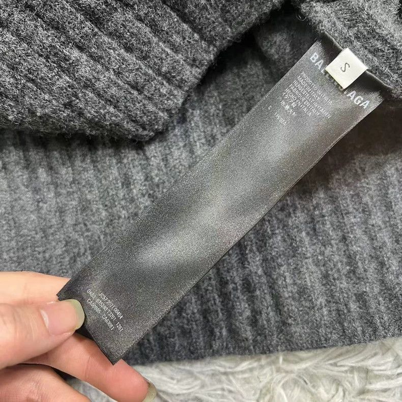Balenciaga Balenciaga Sweater, Size S Size US S / EU 44-46 / 1 - 4 Thumbnail