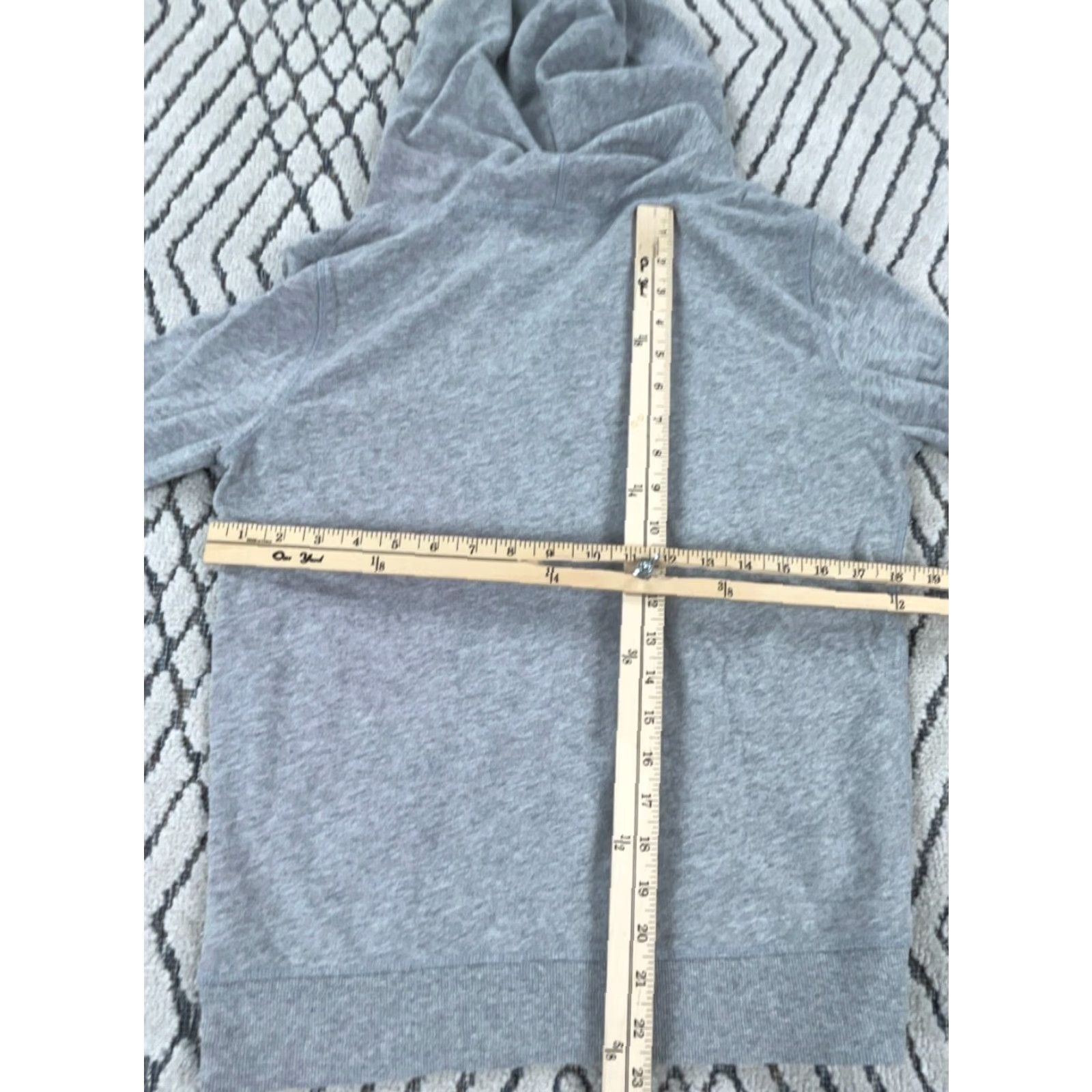 Victoria's Secret Victoria's Secret Hoodie Women Small Gray White Graphic Print Logo Pullover Sweatshirt Size S / US 4 / IT 40 - 7 Thumbnail
