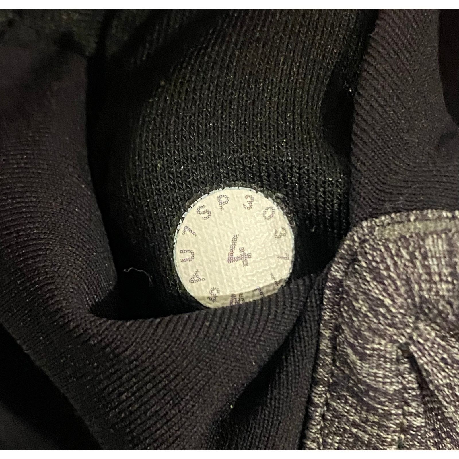 Lululemon Lululemon Womens Black and Gray Capri Leggings Size 27" / US 4 / IT 40 - 8 Thumbnail
